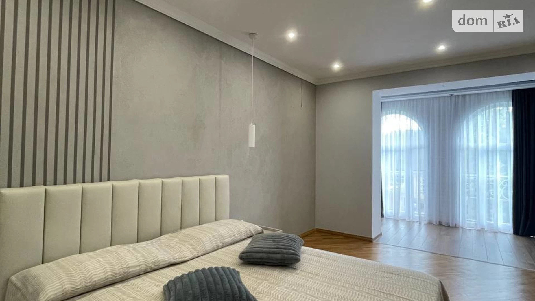 Продается дом на 2 этажа 148 кв. м с гаражом, цена: 250000 $ - фото 3