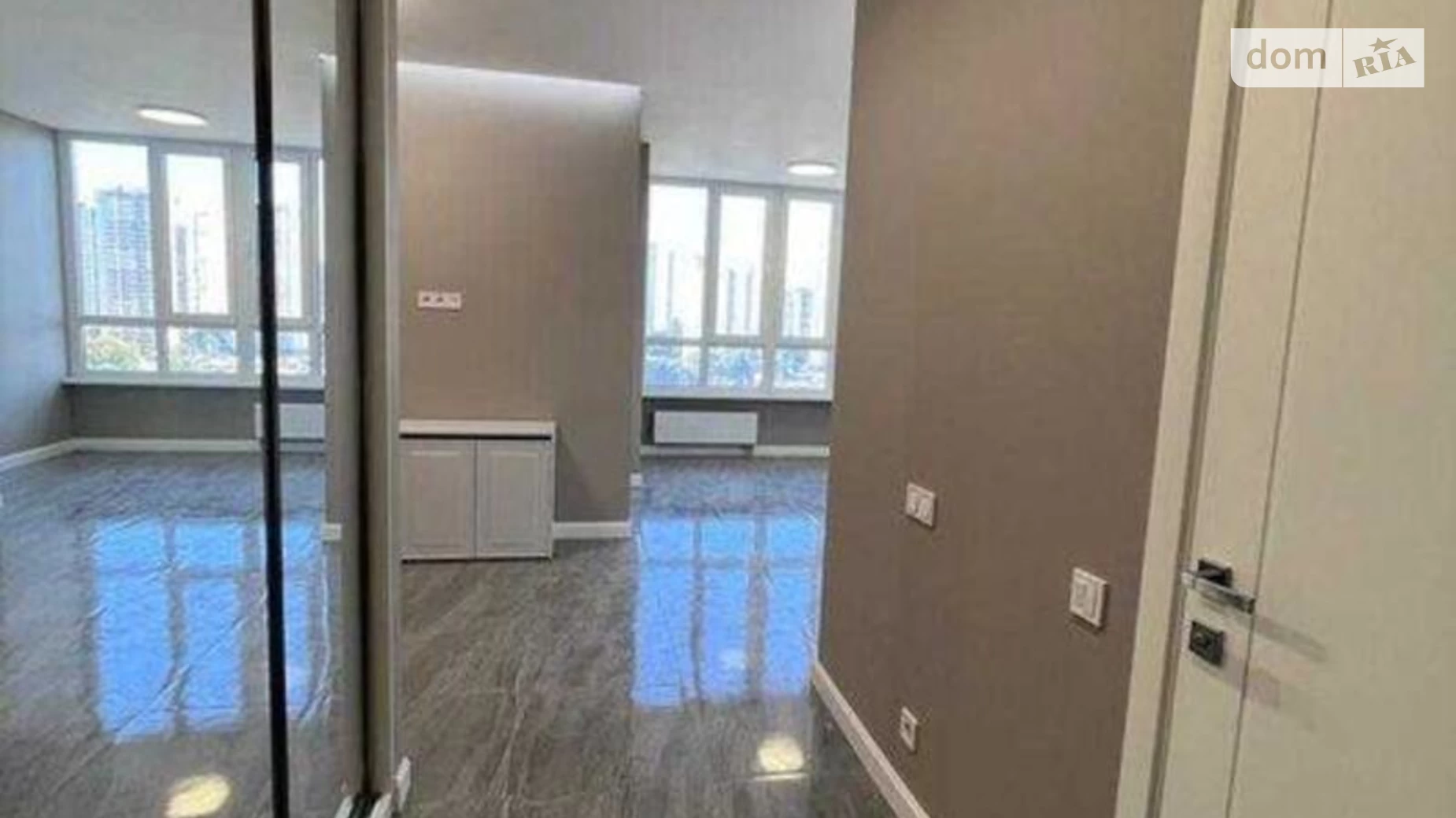 Продается 1-комнатная квартира 41 кв. м в Киеве, ул. Каховская, 56 - фото 4