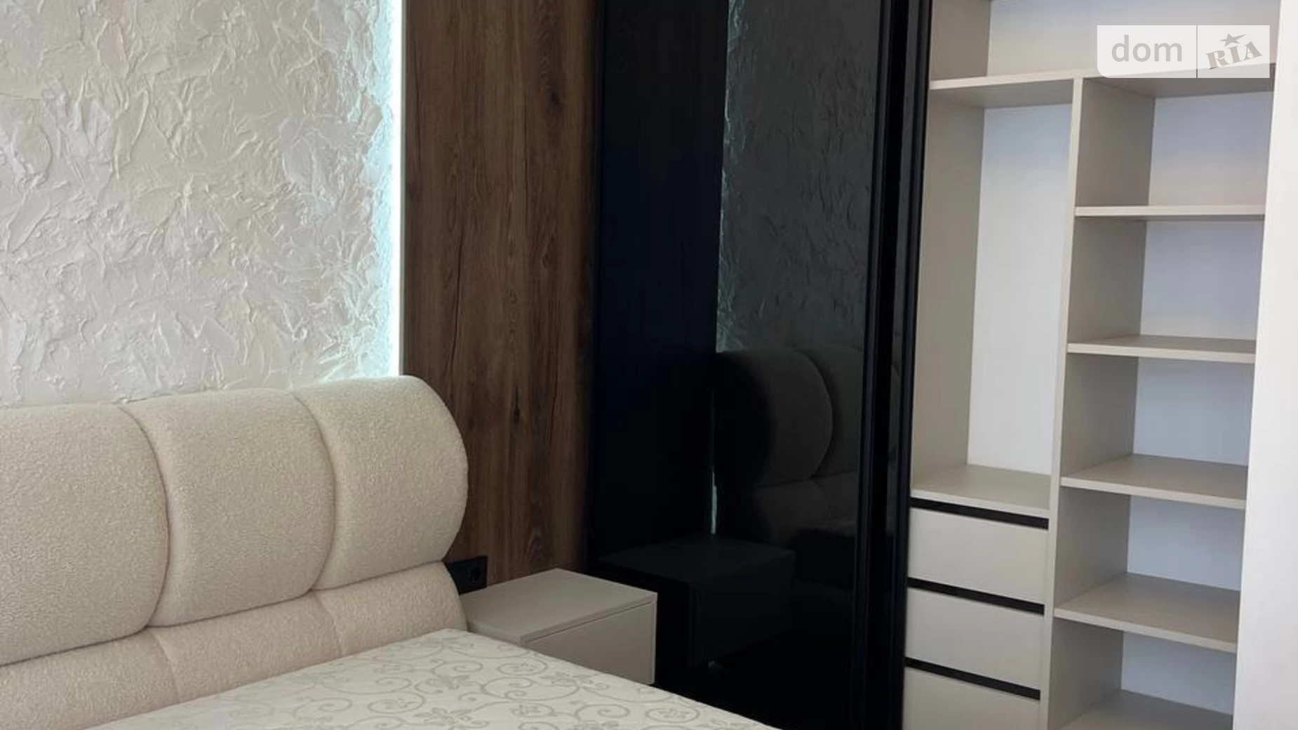 Продается 1-комнатная квартира 38 кв. м в, цена: 61999 $ - фото 2
