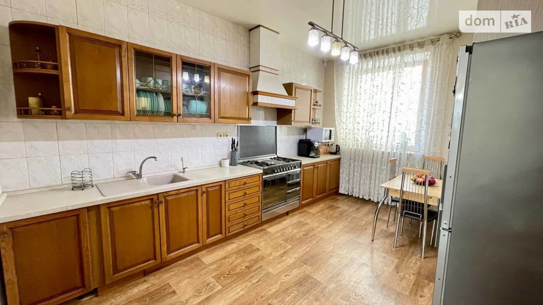 Продается дом на 2 этажа 281.4 кв. м с садом, цена: 215000 $ - фото 3