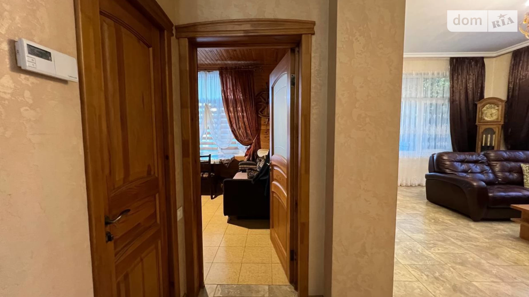 Продается дом на 2 этажа 221.8 кв. м с террасой, цена: 215000 $ - фото 2