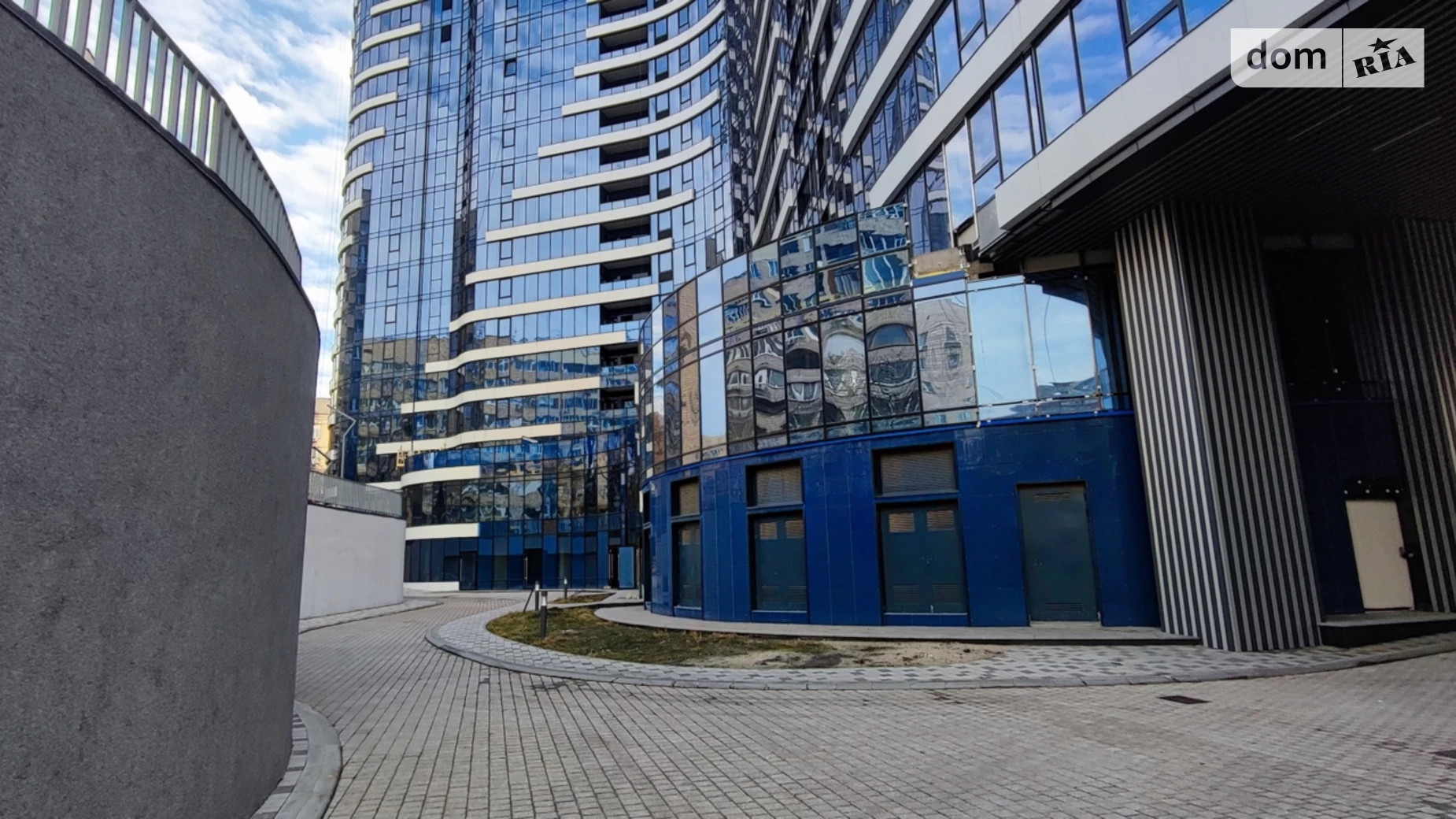 Продається 1-кімнатна квартира 49.43 кв. м у Києві, бул. Миколи Міхновського(Дружби Народів), 13А - фото 2