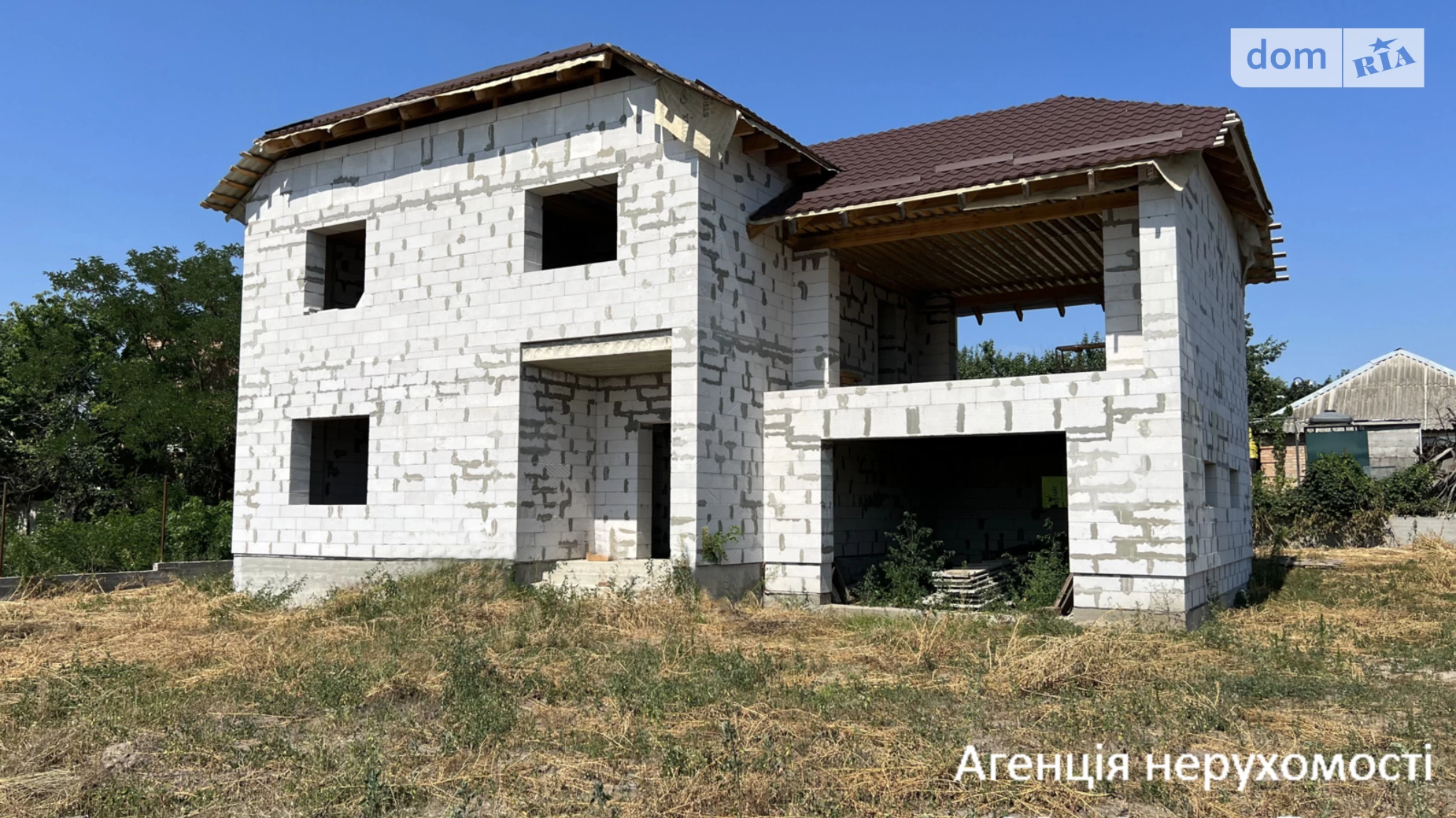 Продается дом на 2 этажа 198.7 кв. м с бассейном, цена: 80000 $ - фото 3