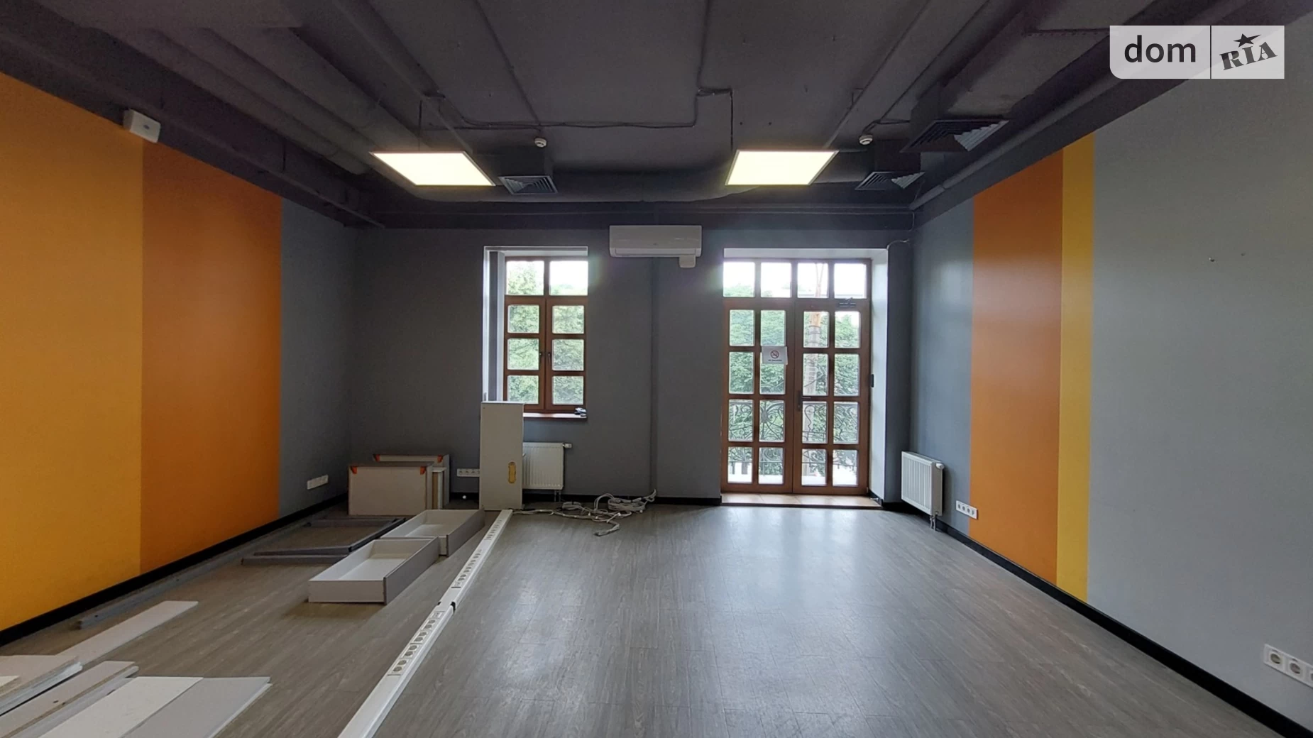 Сдается в аренду офис 811 кв. м в бизнес-центре, цена: 15500 $ - фото 5