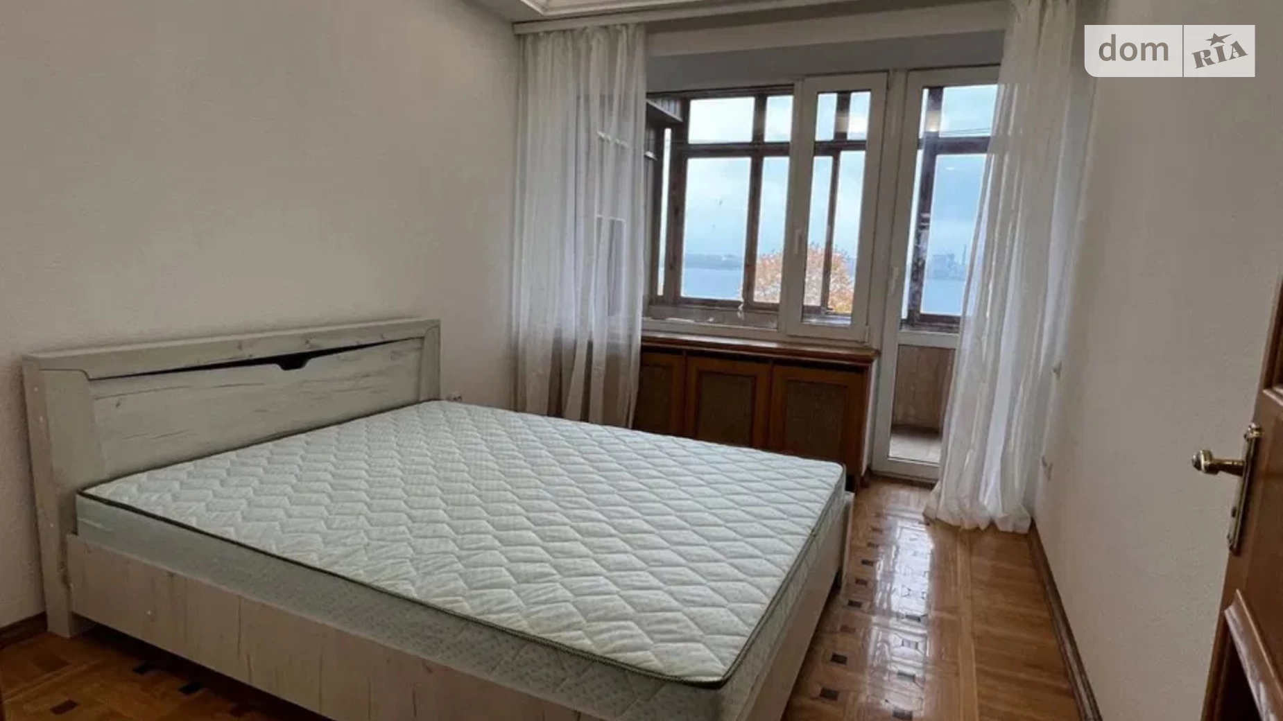 Продається 4-кімнатна квартира 75 кв. м у Дніпрі, вул. Січеславська Набережна, 37 - фото 2
