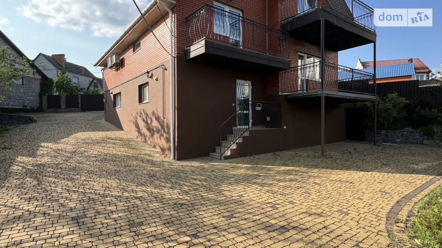 Продается дом на 3 этажа 178 кв. м с подвалом, цена: 173000 $ - фото 3