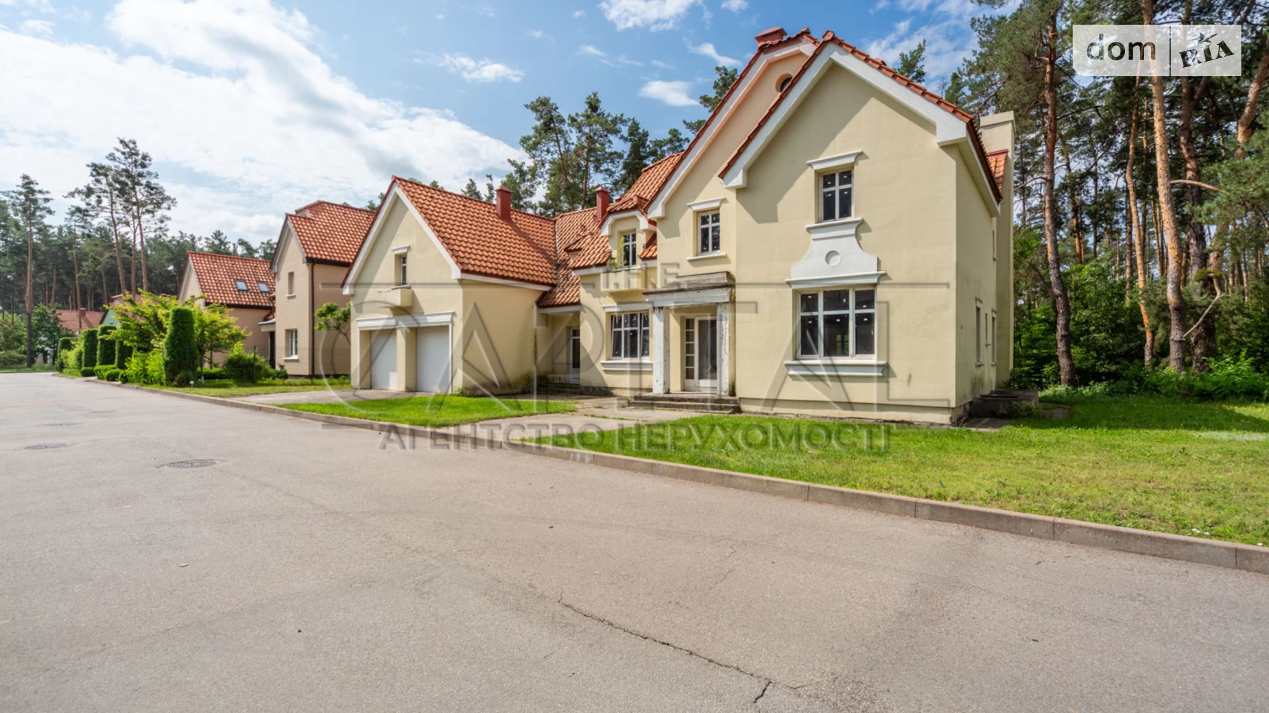 Продается дом на 2 этажа 649.7 кв. м с гаражом, цена: 650000 $ - фото 2