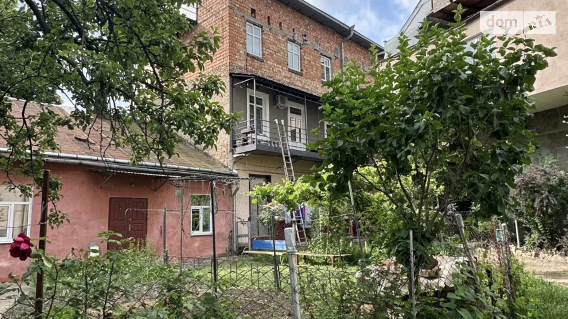 ул. Конституционная(28 Июня), 18 Центр Черновцы - фото 2