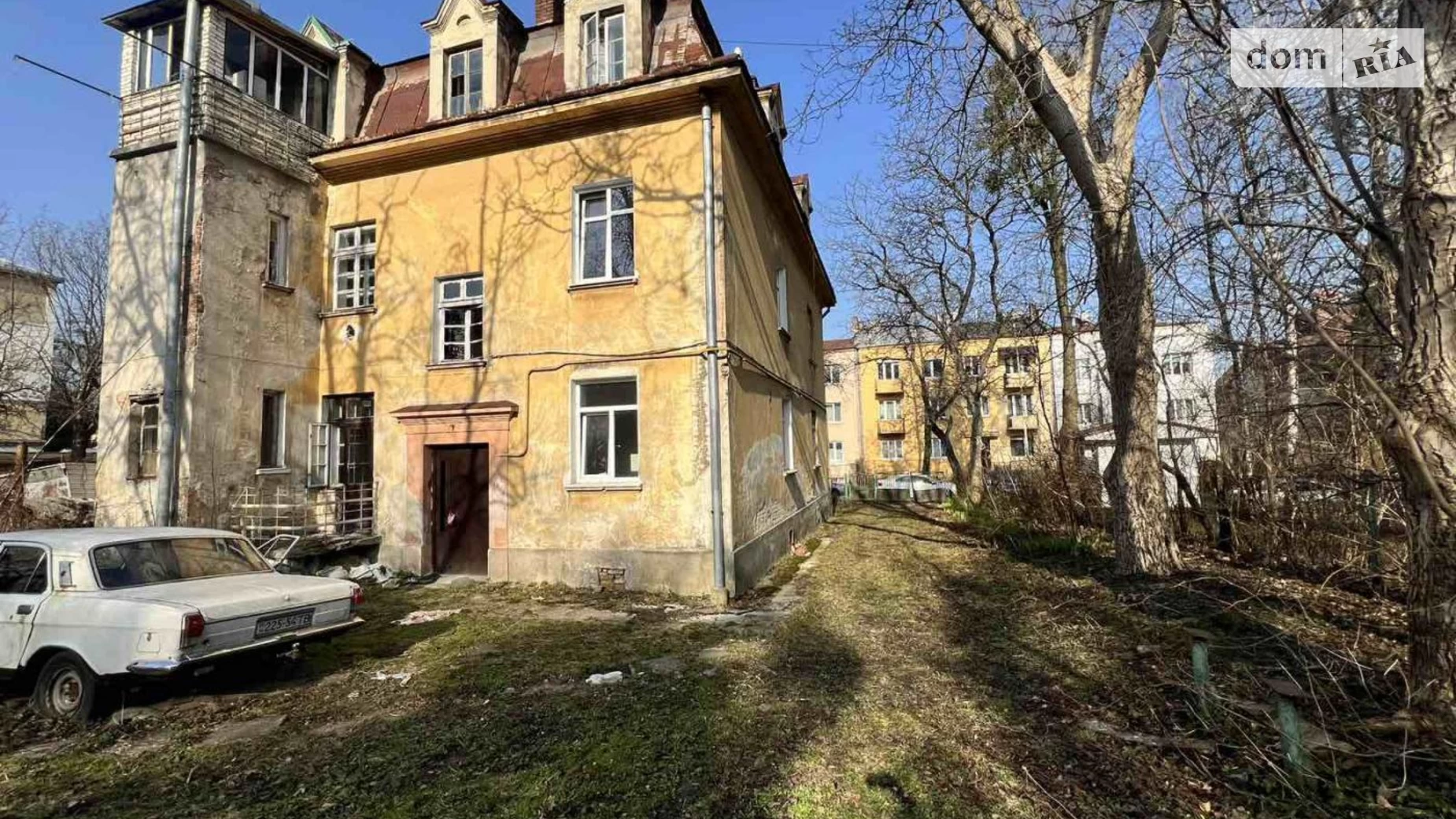 Продается дом на 3 этажа 400 кв. м с балконом, цена: 750000 $ - фото 4