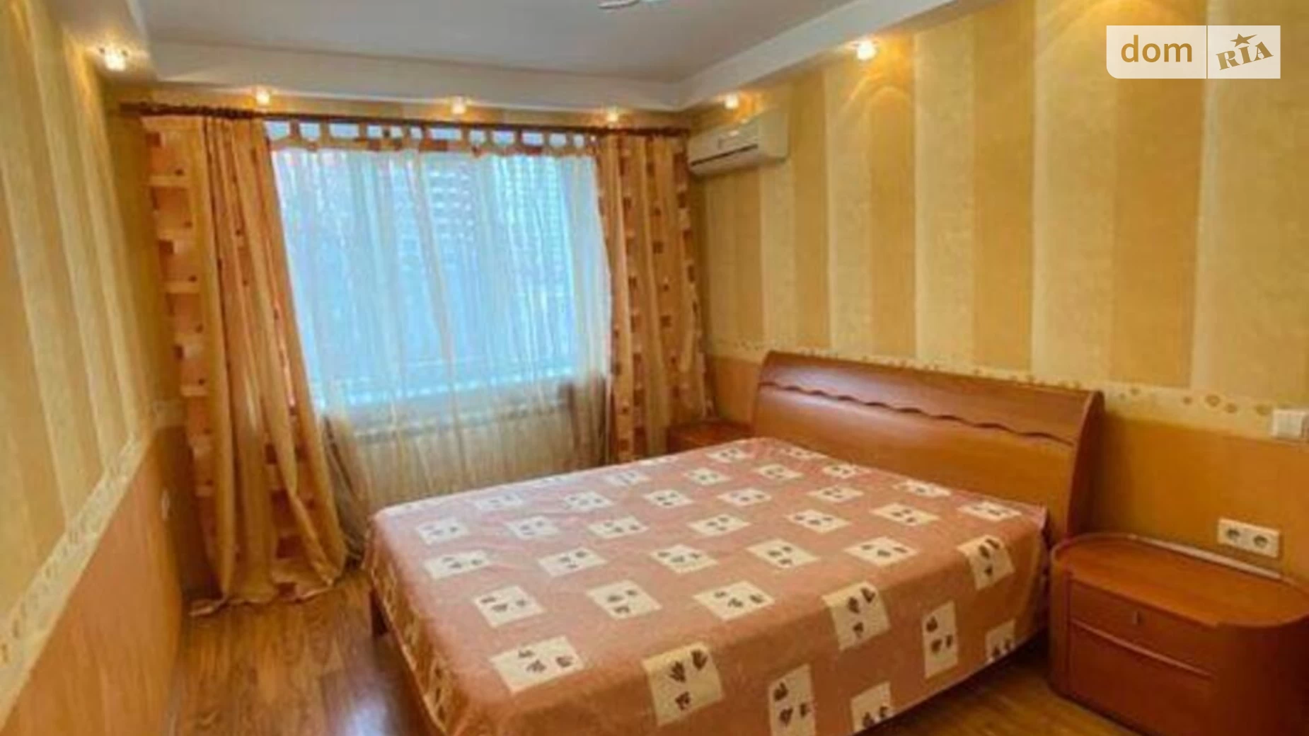 Продается 3-комнатная квартира 68 кв. м в Киеве, ул. Владимирская, 89/91 - фото 3