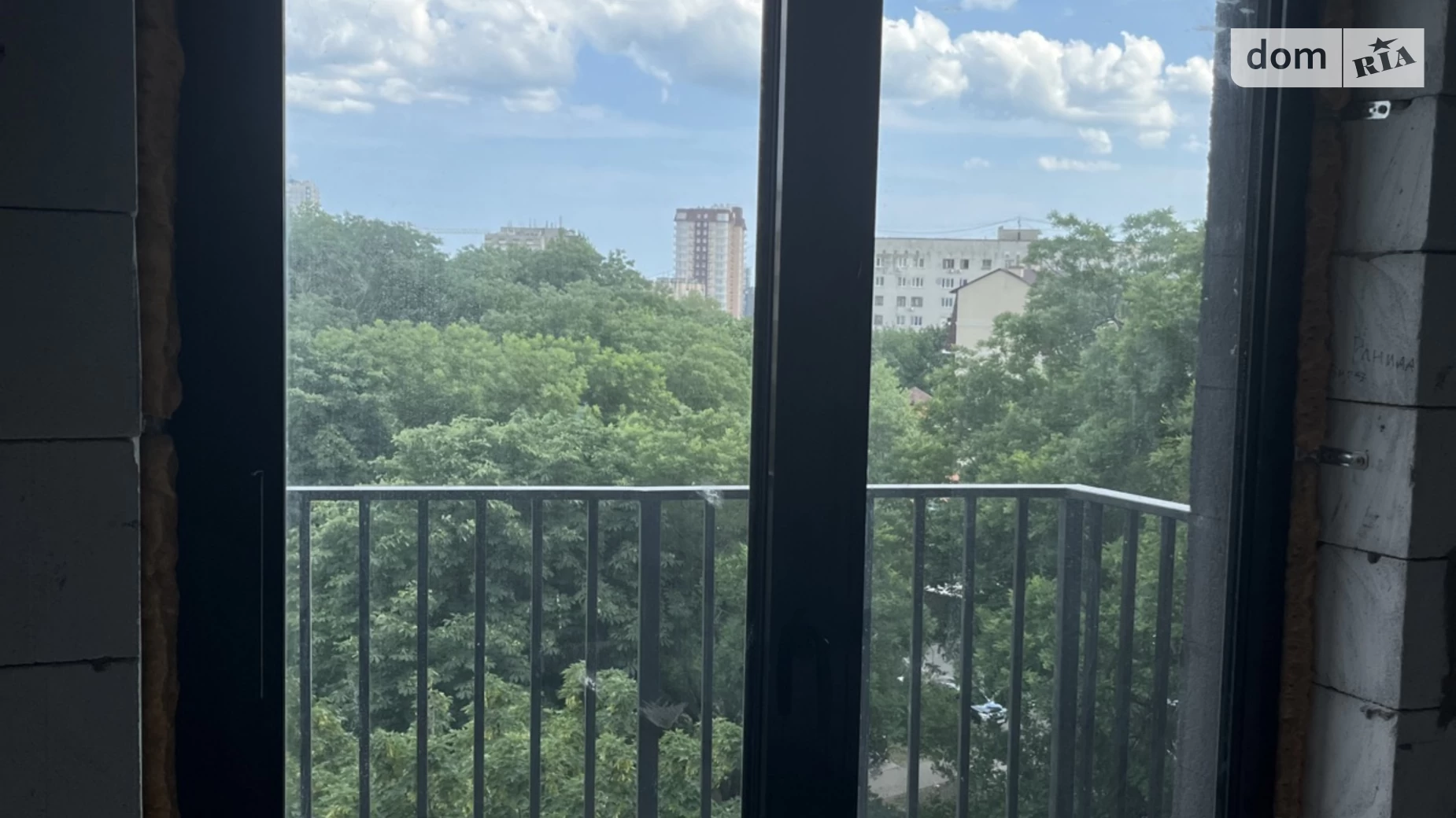 Продається 1-кімнатна квартира 47 кв. м у Одесі, вул. Чубаївська - фото 2