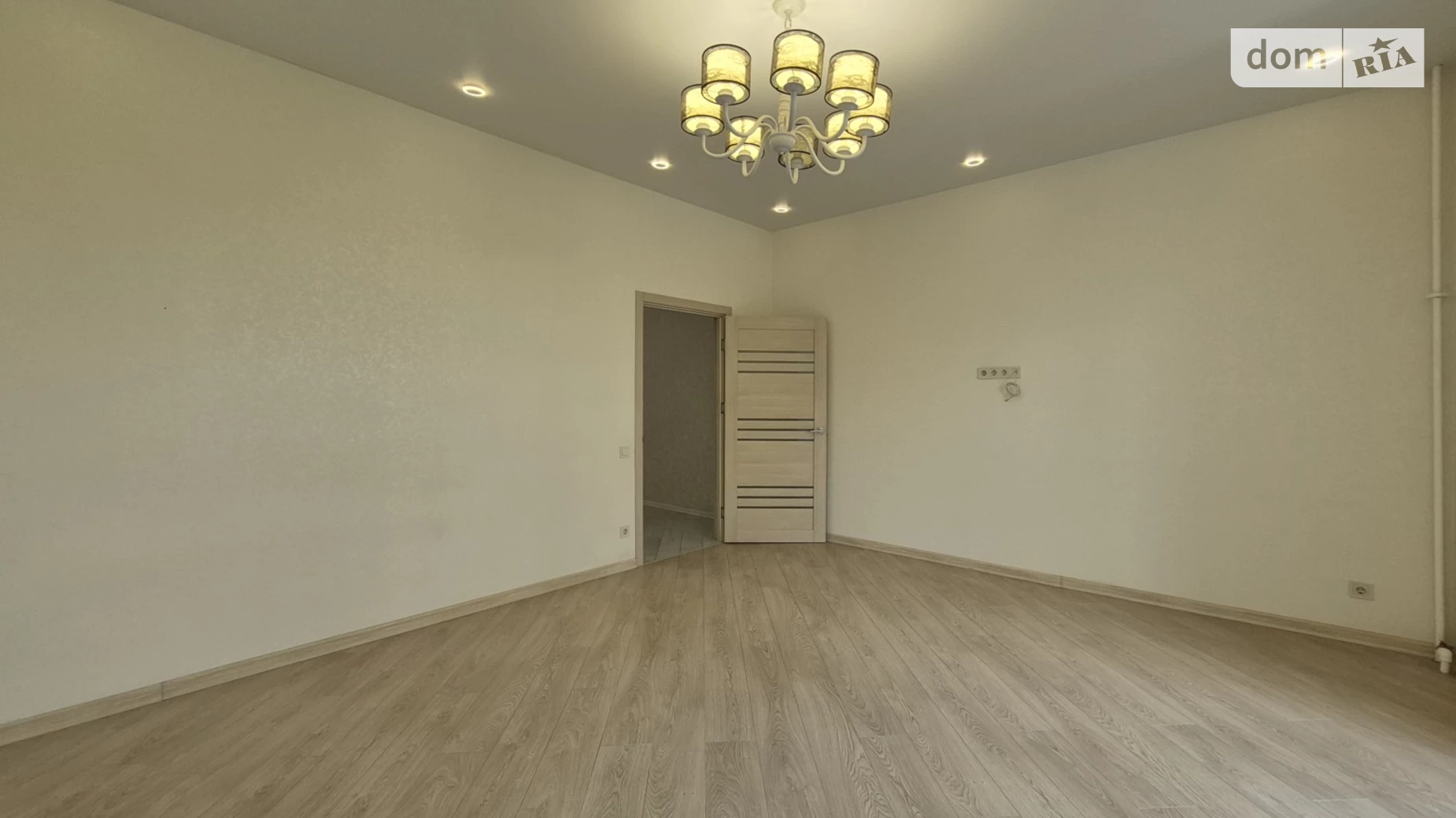 Продается 1-комнатная квартира 49.4 кв. м в Одессе, ул. Левитана - фото 2