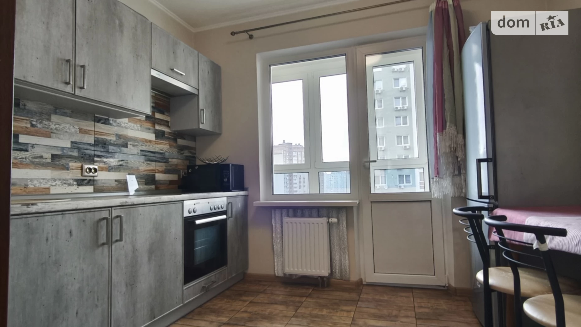 Продается 2-комнатная квартира 54 кв. м в Киеве, ул. Софии Русовой, 5Б - фото 2