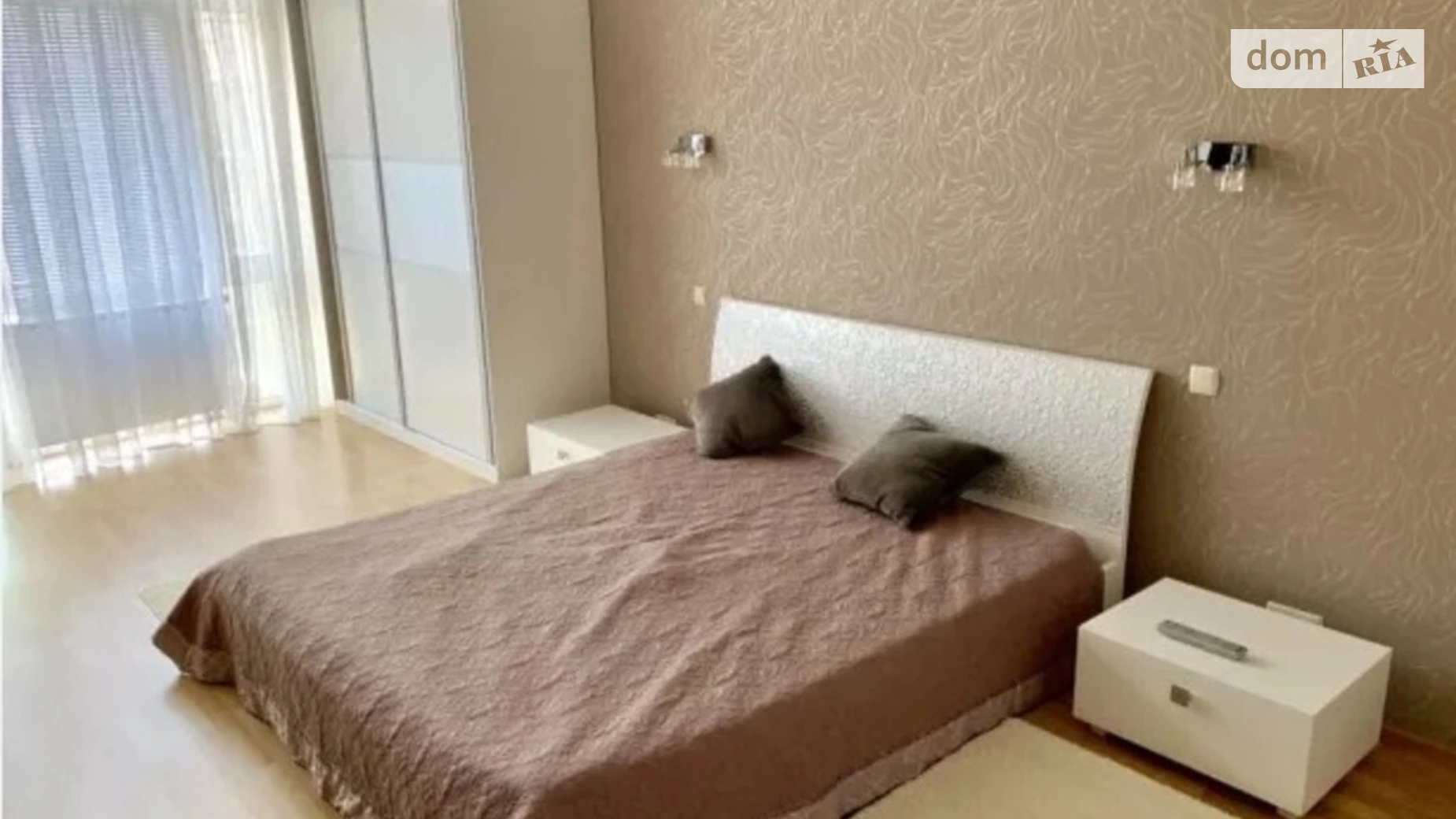 Продается 3-комнатная квартира 103.5 кв. м в Киеве, ул. Дмитриевская, 82 - фото 2