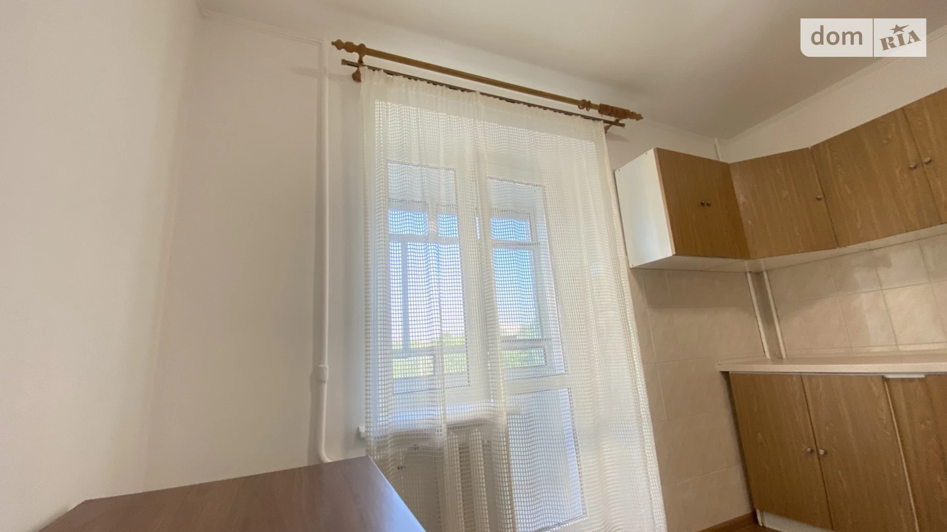 Продается 3-комнатная квартира 66 кв. м в Львове, ул. Величковского - фото 2