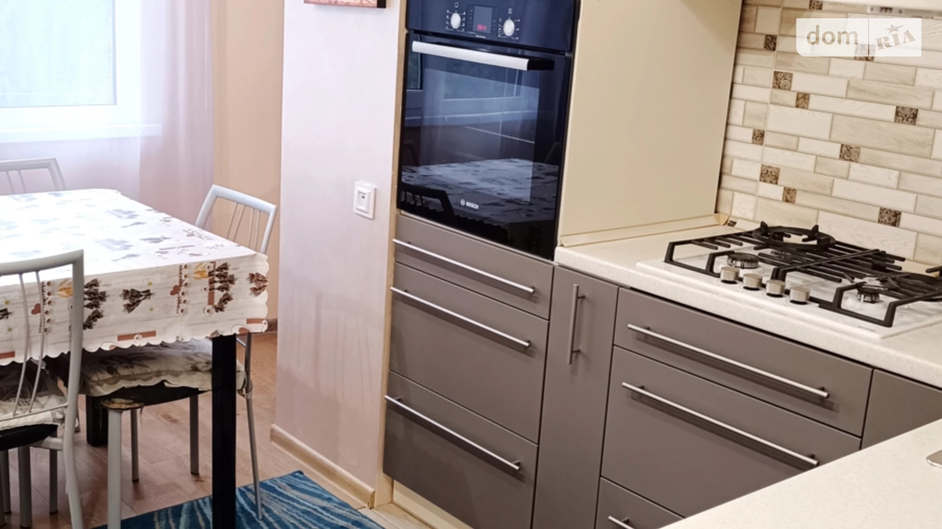Сдается в аренду 2-комнатная квартира 60 кв. м в Черновцах, цена: 300 $ - фото 2