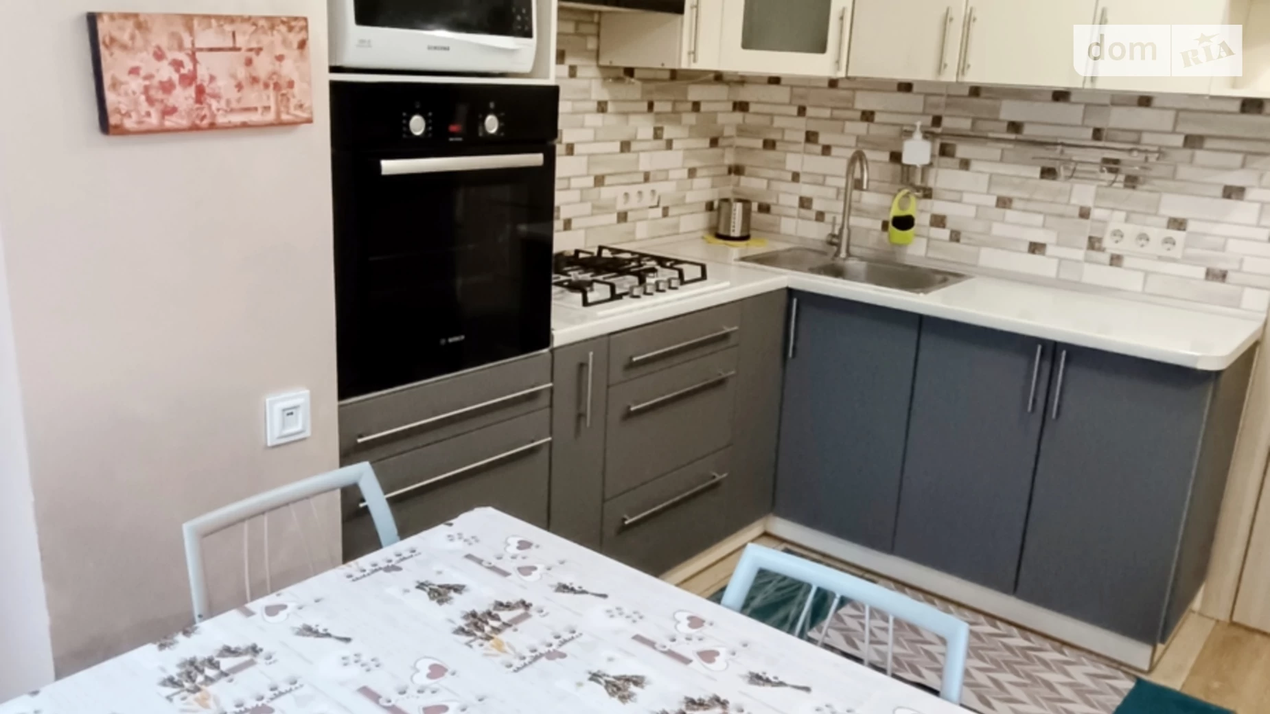Сдается в аренду 2-комнатная квартира 60 кв. м в Черновцах, цена: 300 $ - фото 4