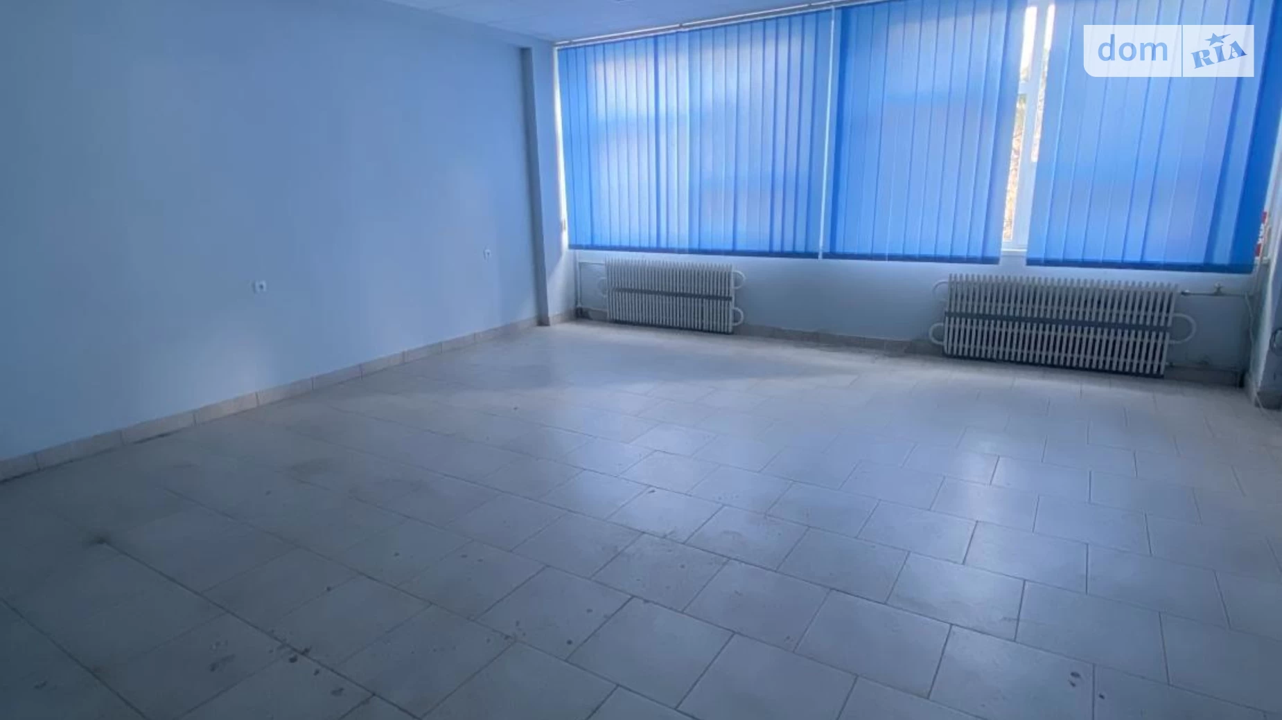 Сдается в аренду офис 36 кв. м в бизнес-центре, цена: 3200 грн - фото 2