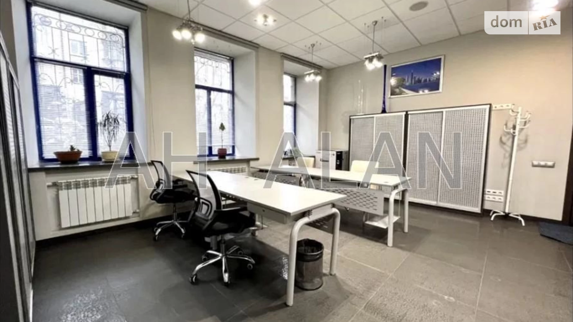 Сдается в аренду офис 100 кв. м в бизнес-центре, цена: 1100 € - фото 5
