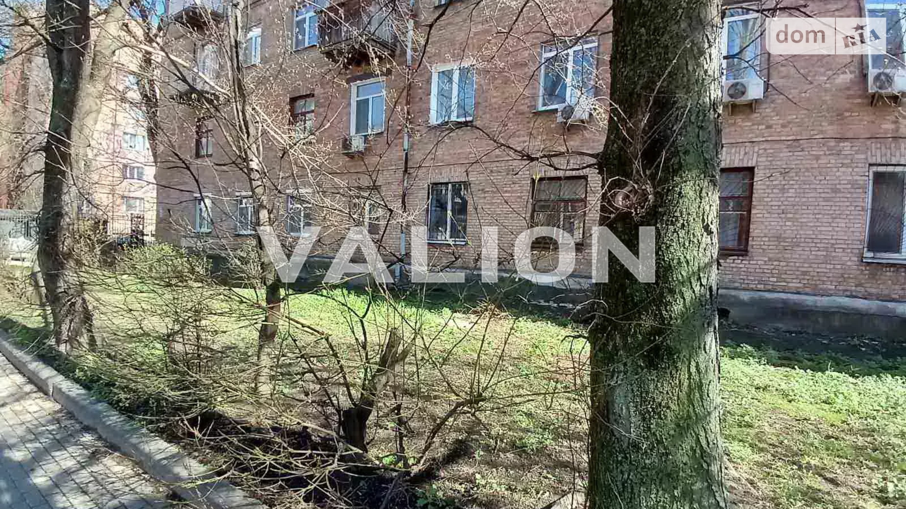 Продається 2-кімнатна квартира 51.9 кв. м у Києві, вул. Генерала Алмазова , 1 - фото 2