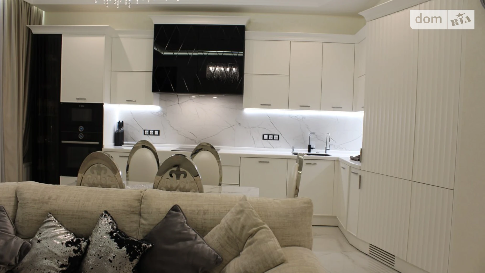 Продается 3-комнатная квартира 91.5 кв. м в Одессе, бул. Итальянский, 1А - фото 2