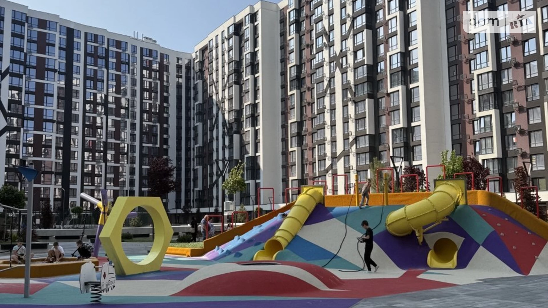 Продается 2-комнатная квартира 75.3 кв. м в Ивано-Франковске, ул. Ленкавского, 34 - фото 3