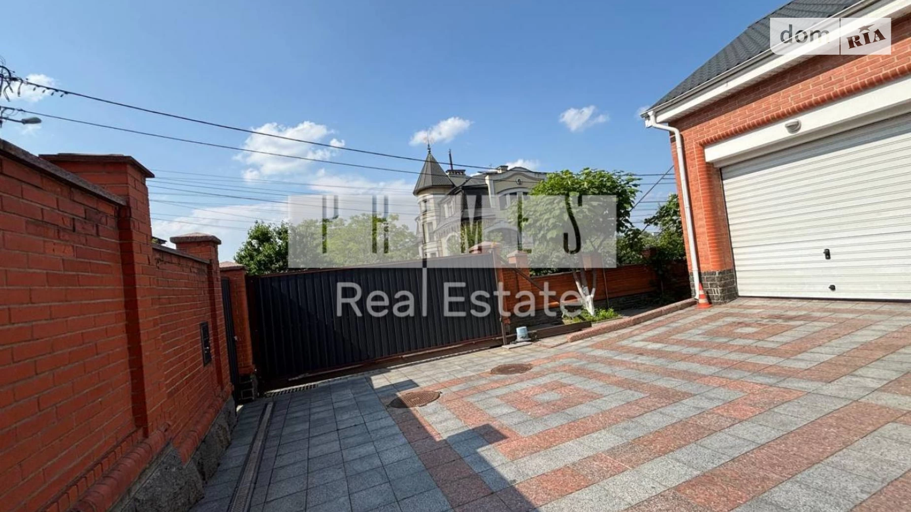 Продается дом на 3 этажа 700 кв. м с участком, цена: 2000000 $ - фото 2
