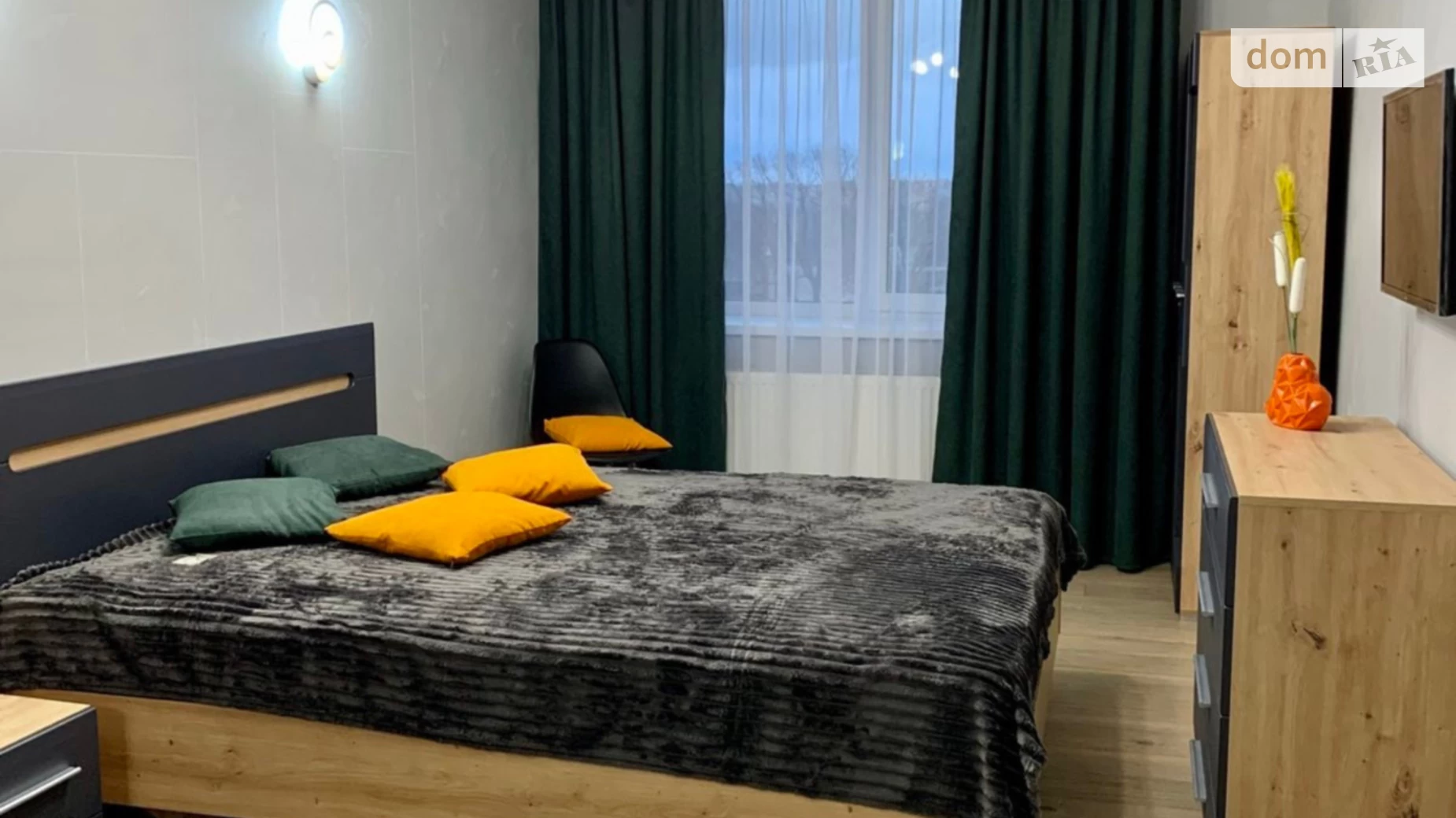 1-комнатная квартира 43 кв. м в Луцке, ул. Звездная(Арцеулова), 8Б - фото 3