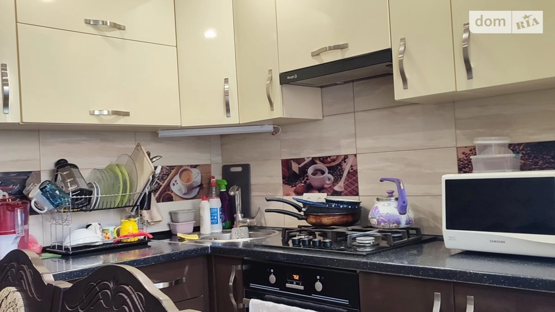 Продается 3-комнатная квартира 57 кв. м в Ровно, ул. Соборная - фото 2