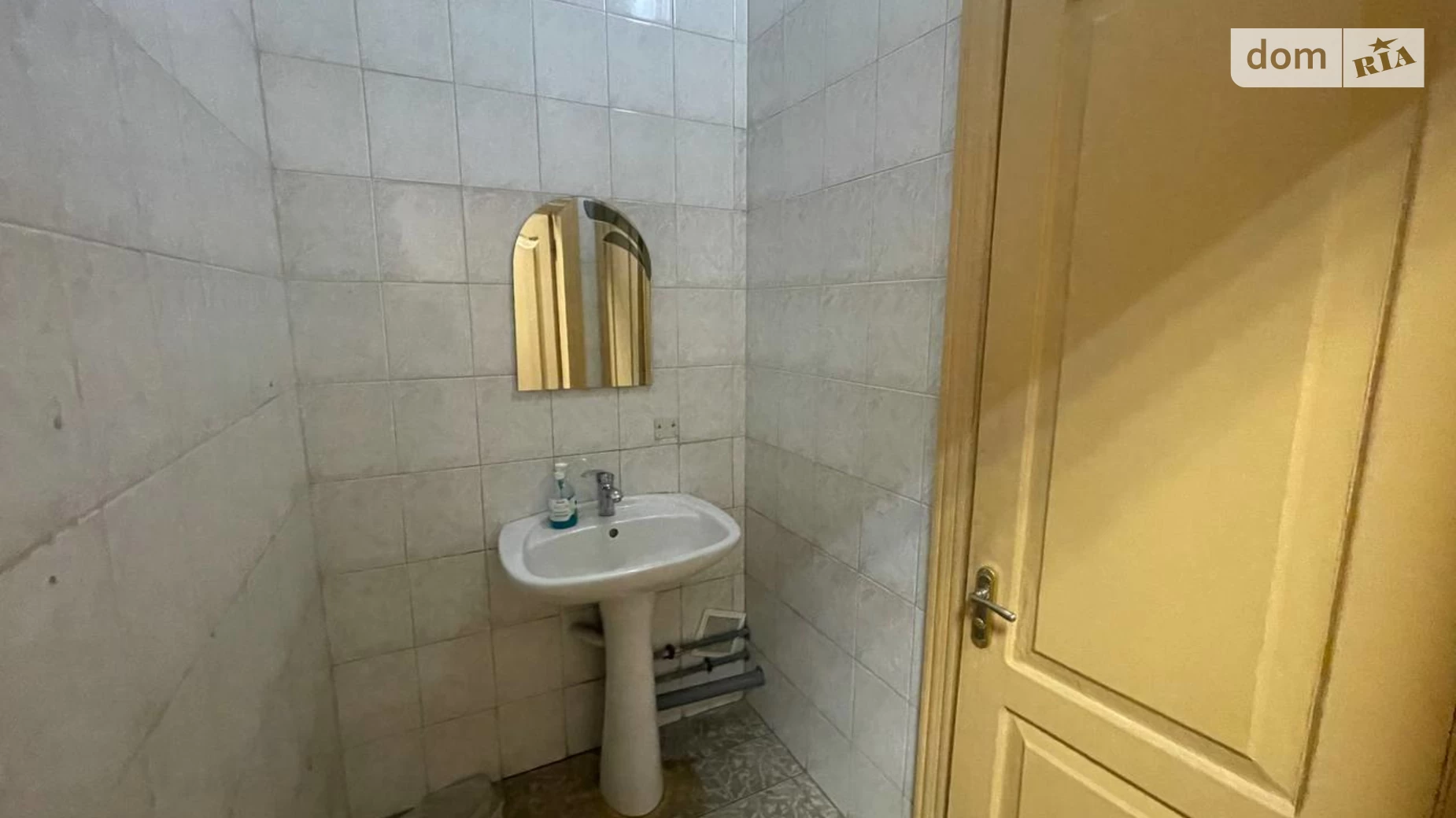Продается офис 300 кв. м в бизнес-центре, цена: 225000 $ - фото 2