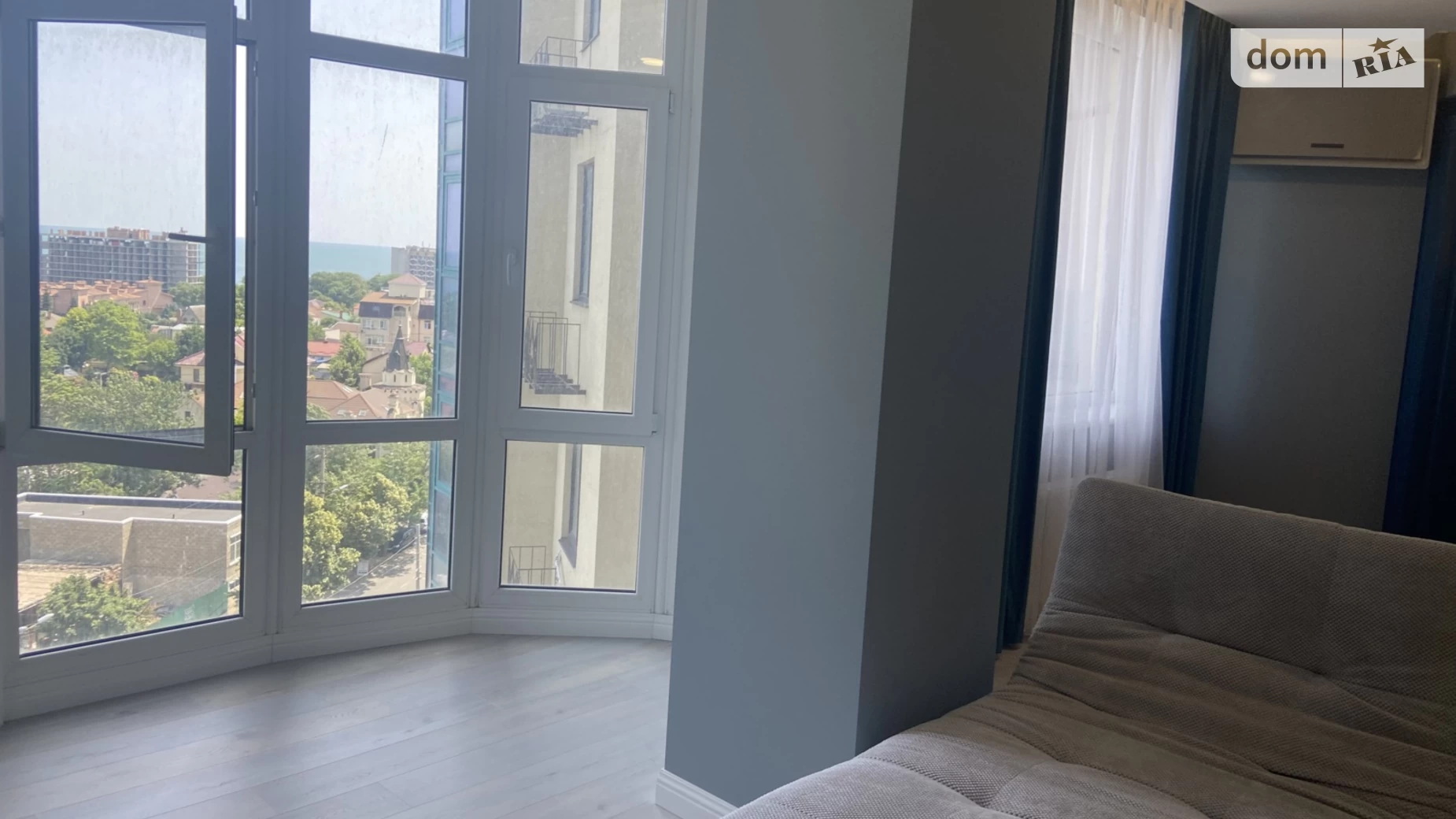 Продається 2-кімнатна квартира 85 кв. м у Одесі, Фонтанська дор. - фото 2