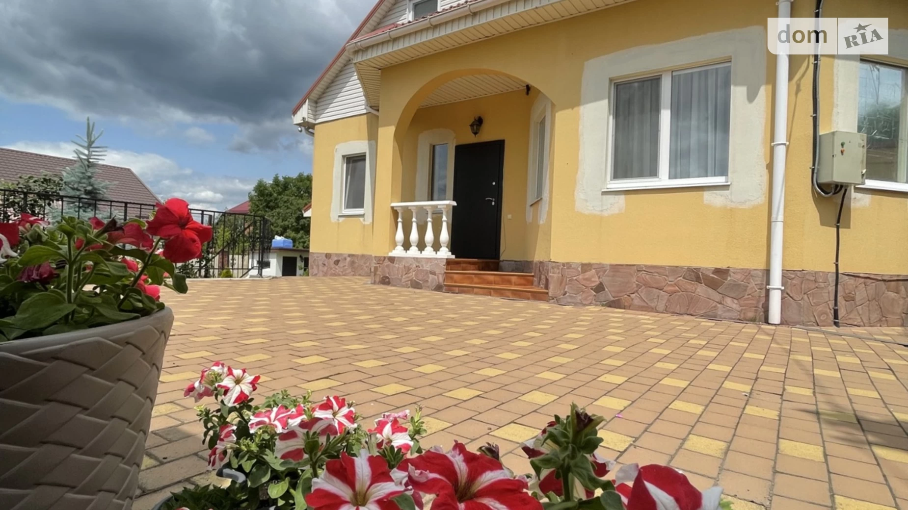 Продается дом на 2 этажа 188 кв. м с мебелью, цена: 160000 $ - фото 2
