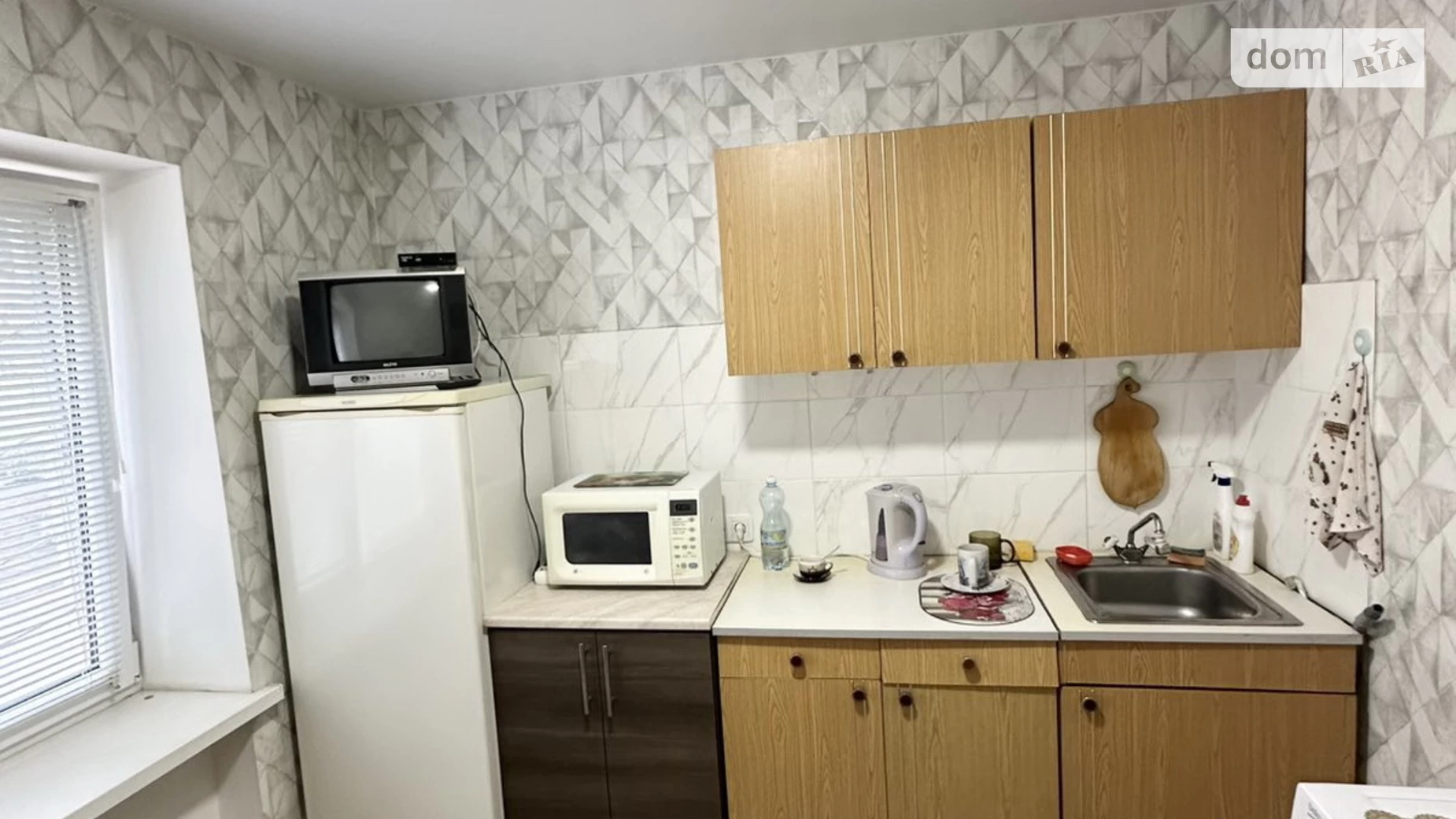 Продается 1-комнатная квартира 34 кв. м в Черкассах, ул. Вернигоры - фото 2