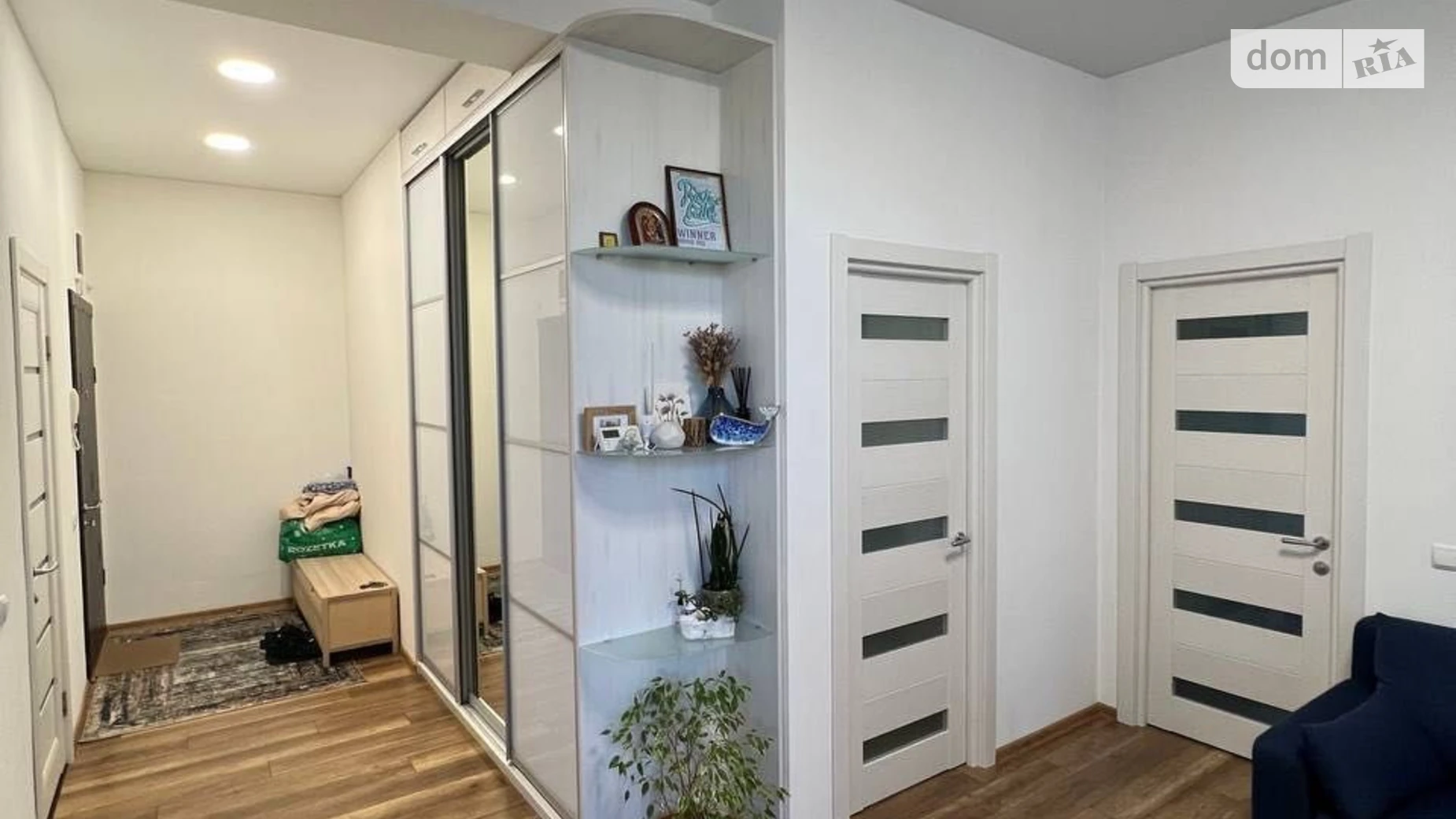 Продается 1-комнатная квартира 67.7 кв. м в Днепре, ул. Евпаторийская, 2Б - фото 2