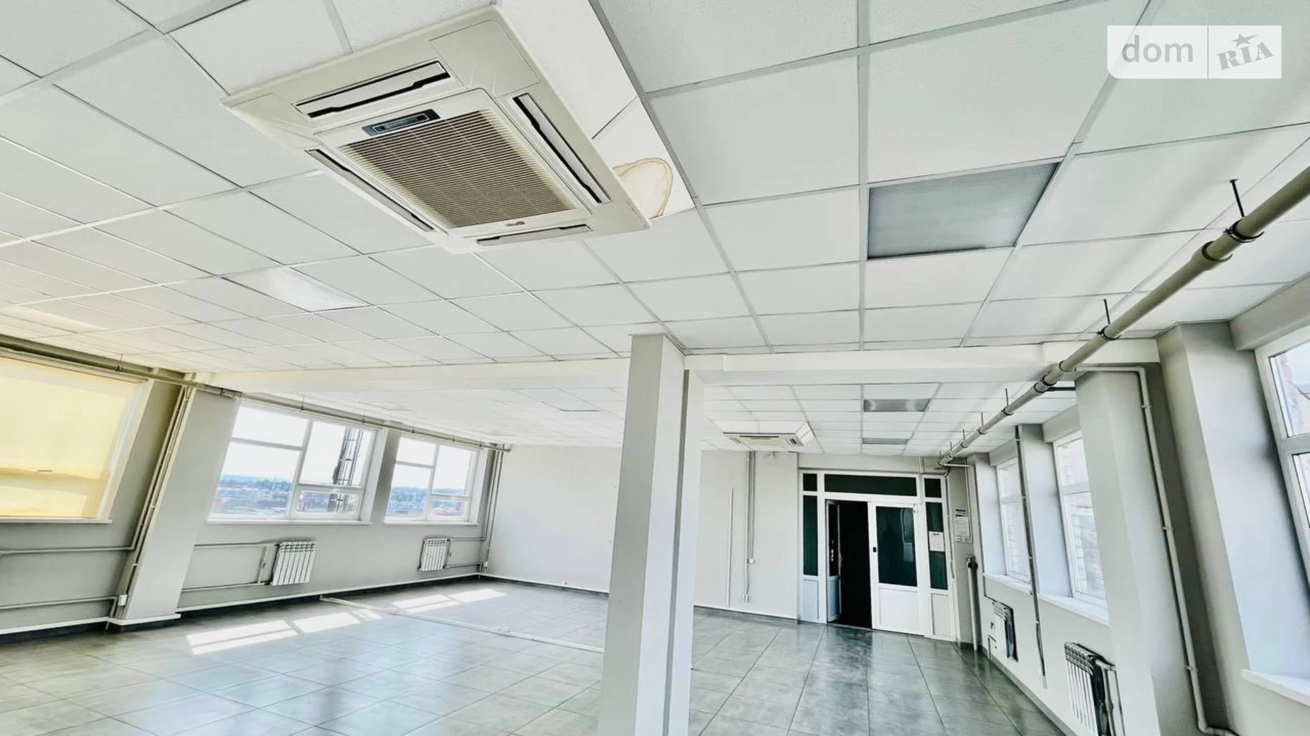 Сдается в аренду офис 315 кв. м в бизнес-центре, цена: 31500 грн - фото 4