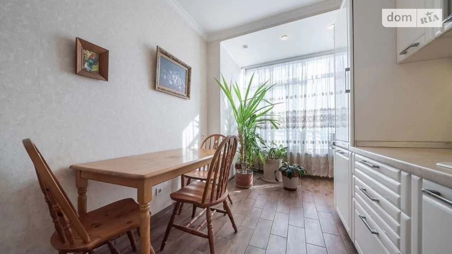 Продается 2-комнатная квартира 67 кв. м в Киеве, ул. Ованеса Туманяна, 3 - фото 2