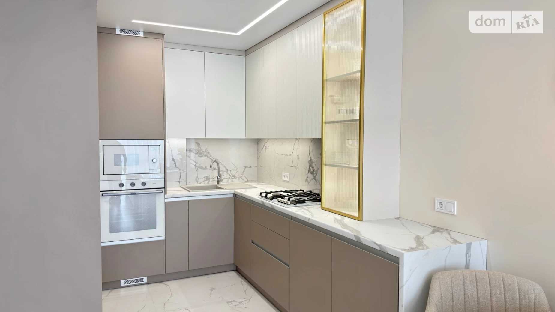 Продается 1-комнатная квартира 47 кв. м в Черкассах, ул. Казацкая, 19 - фото 2