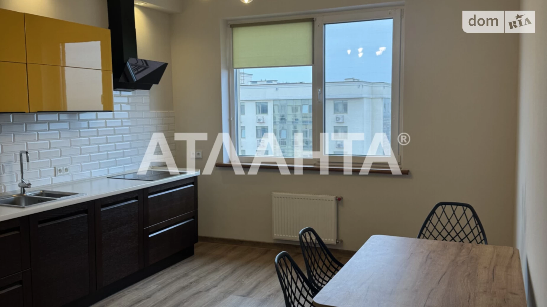 Продається 2-кімнатна квартира 65 кв. м у Одесі, вул. Перлинна, 6 - фото 3