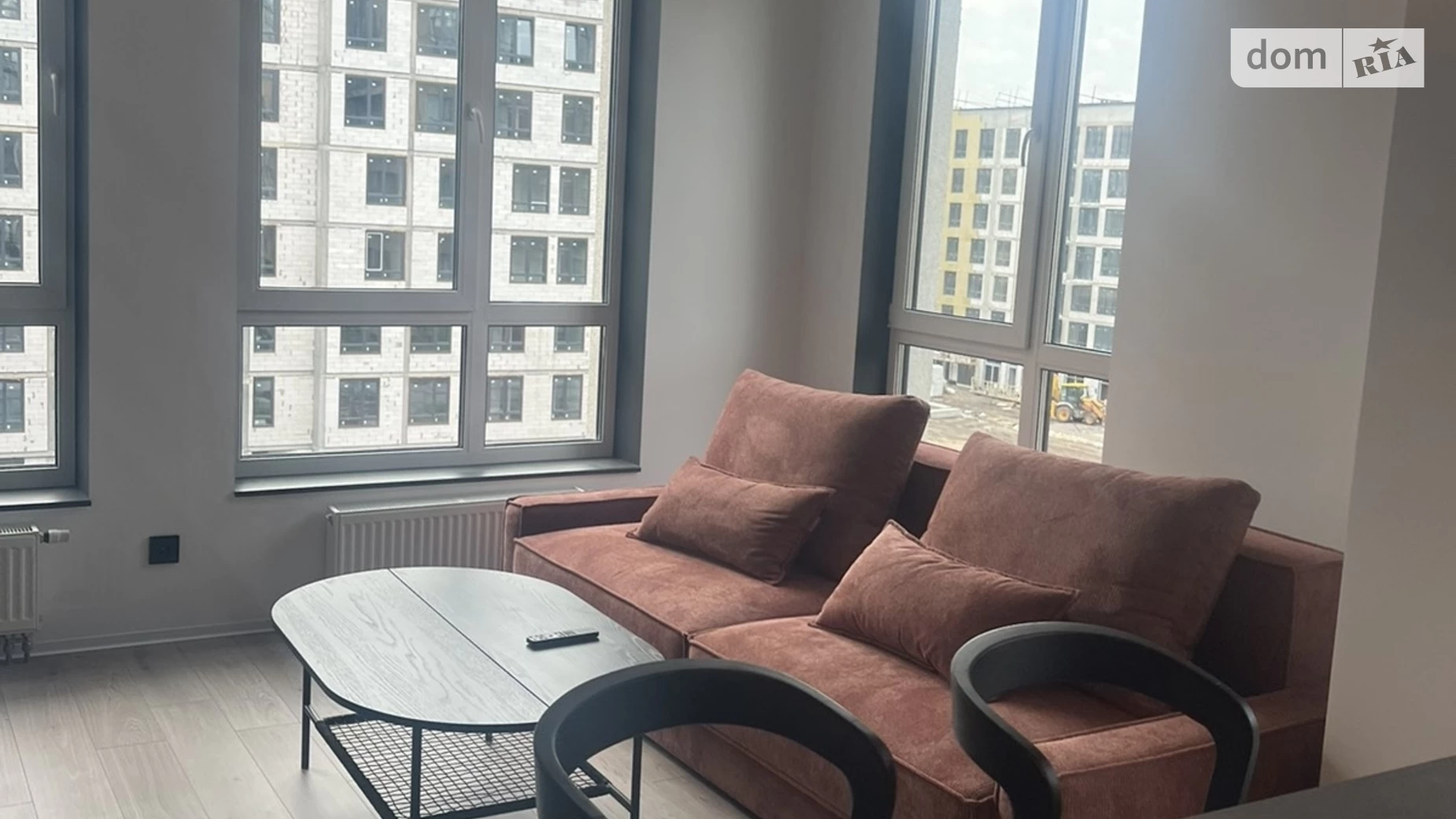 Сдается в аренду 2-комнатная квартира 47 кв. м в Киеве, ул. Салютная, 2 - фото 2