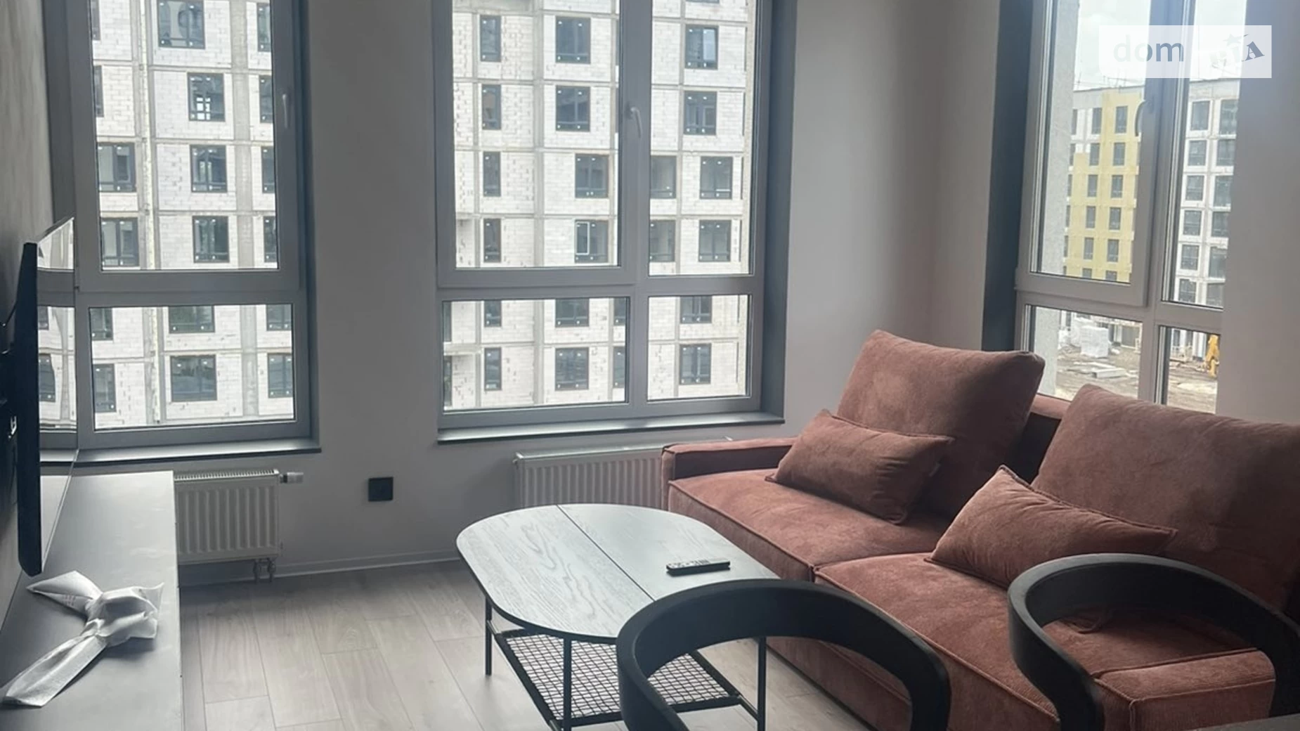 Сдается в аренду 2-комнатная квартира 47 кв. м в Киеве, ул. Салютная, 2 - фото 3