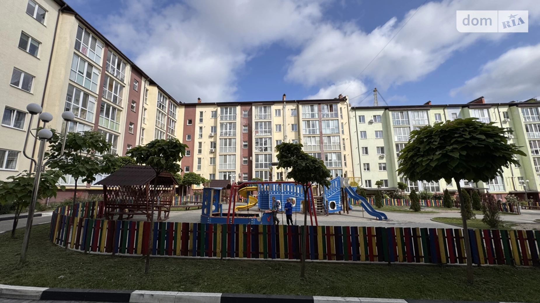 Продается 1-комнатная квартира 38.8 кв. м в Зарванцах, ул. Одесская, 3 корпус 1  - фото 3