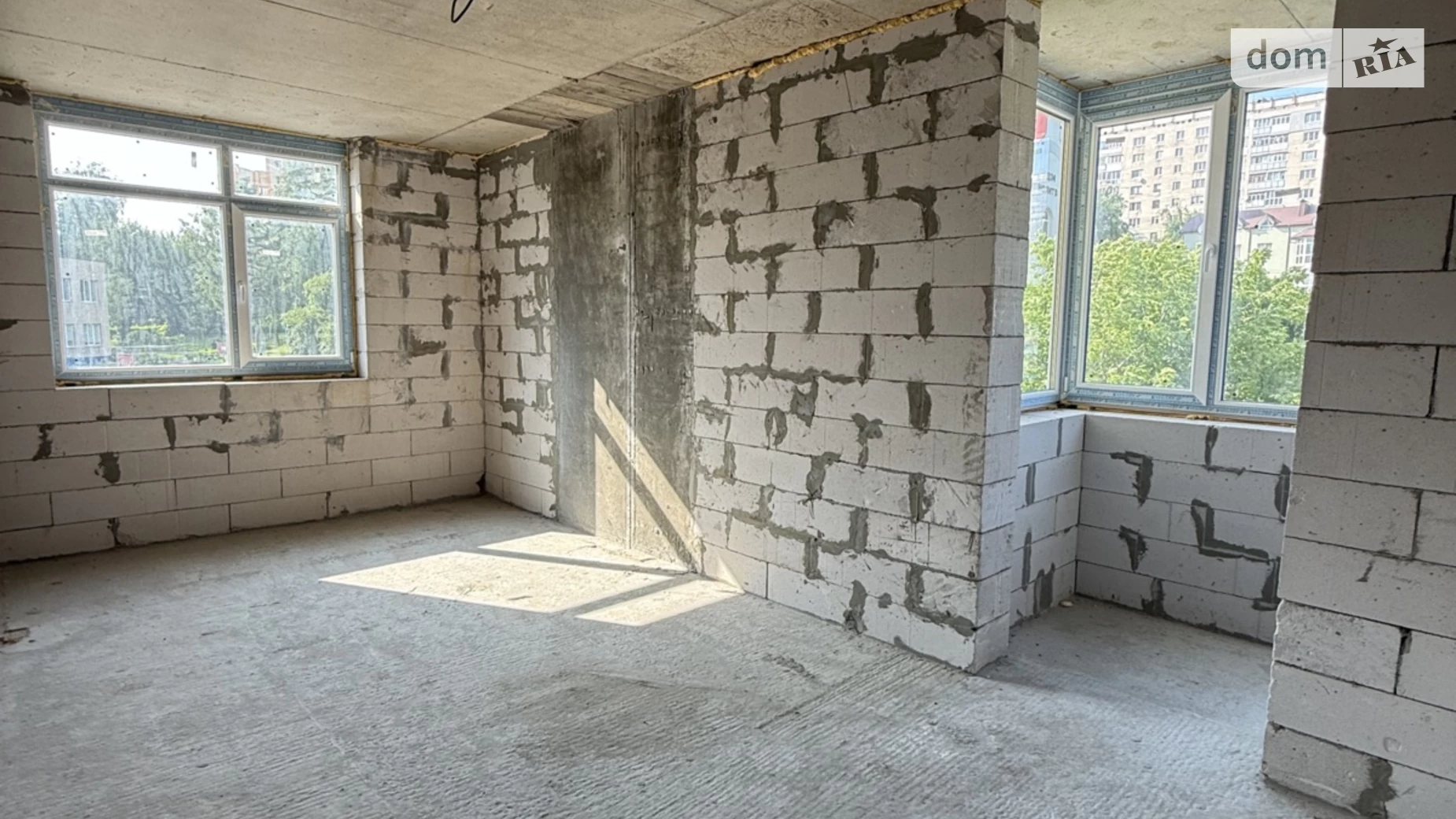 Продается 2-комнатная квартира 70 кв. м в Хмельницком, ул. Свободы, 12А - фото 2