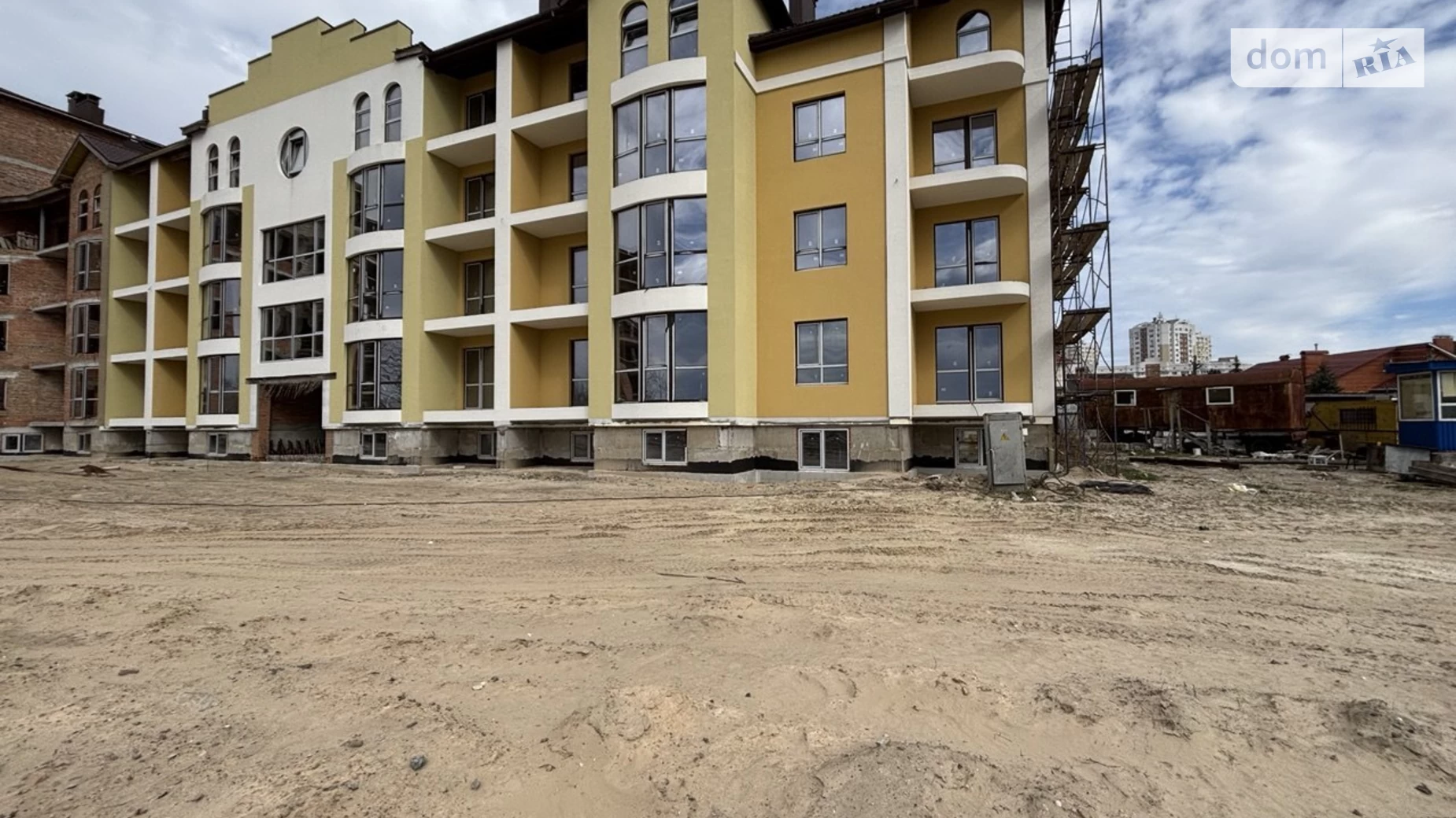 Продается 1-комнатная квартира 44 кв. м в Броварах, ул. Фельдмана, 1 - фото 2