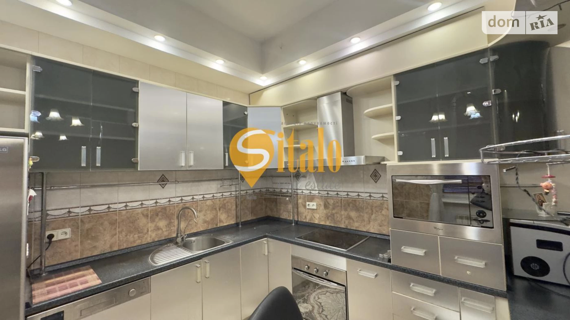 Сдается в аренду дом на 2 этажа 300 кв. м с садом, цена: 1800 $ - фото 5