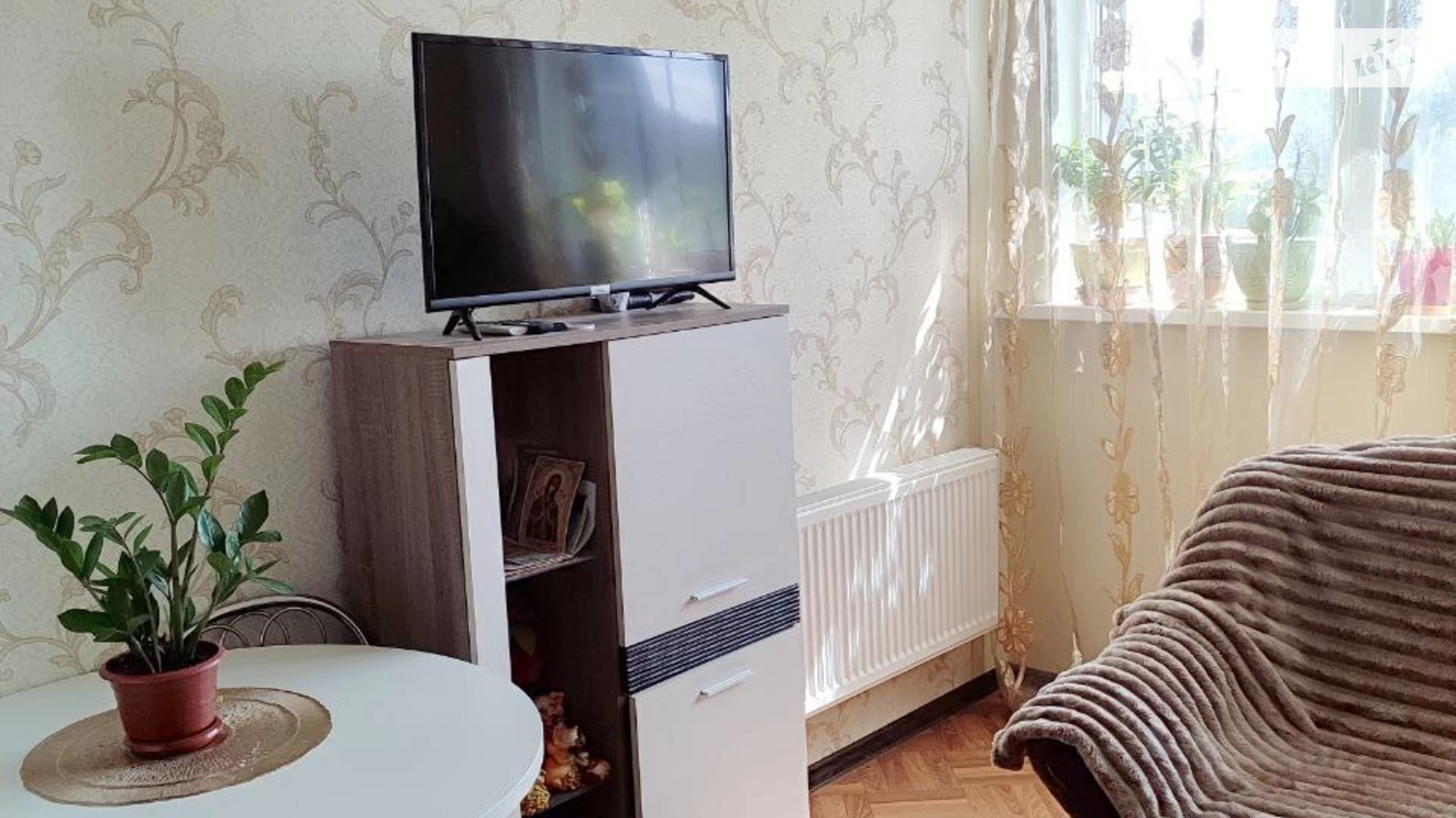 Продается 1-комнатная квартира 42.6 кв. м в Ирпене, ул. Покровская, 9/1 - фото 2