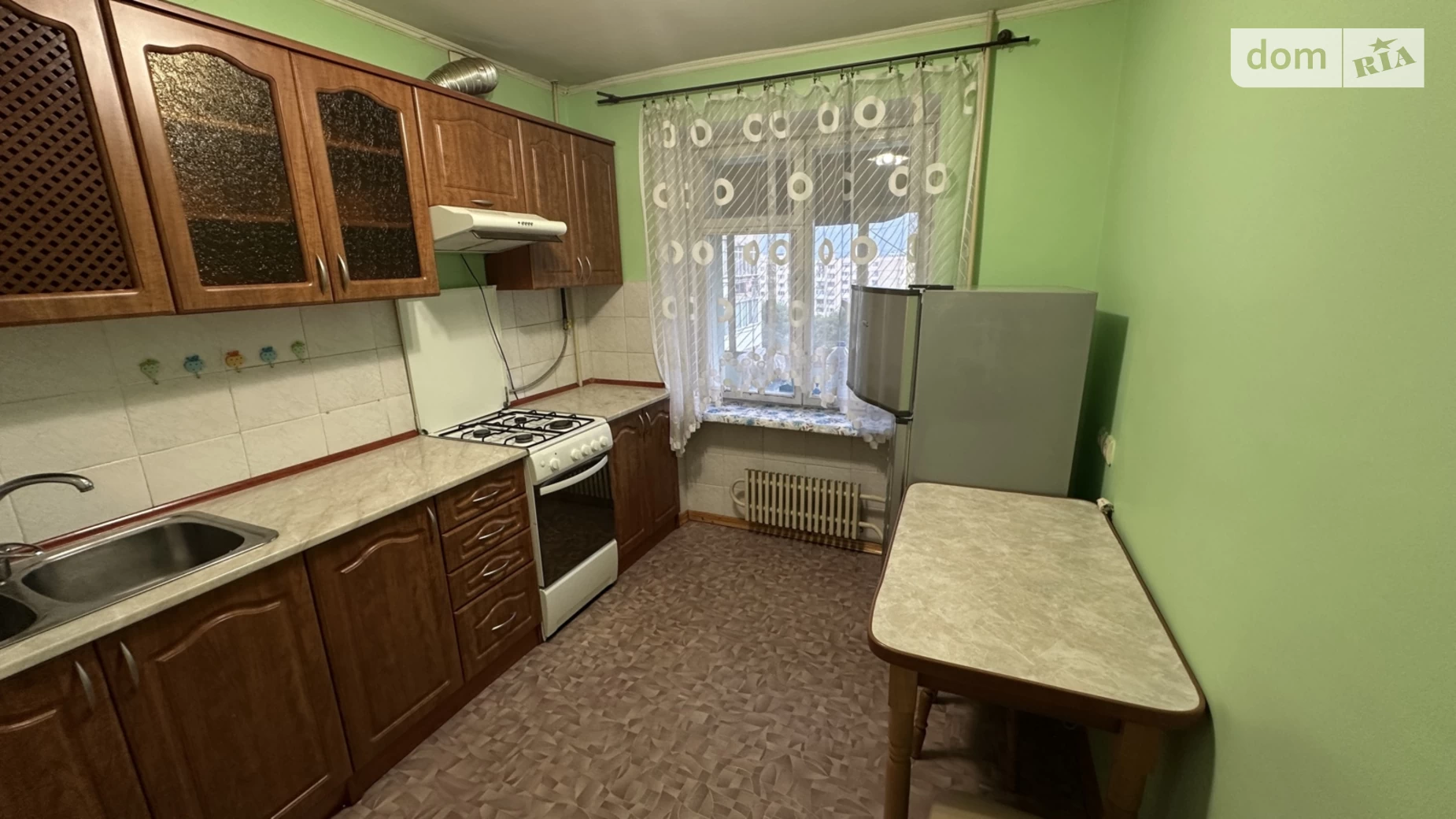 Сдается в аренду 1-комнатная квартира 44 кв. м в Ивано-Франковске, ул. Галицкая, 128 - фото 2