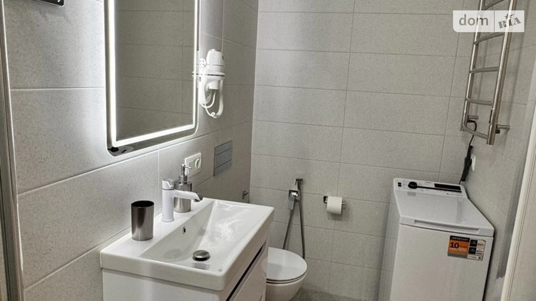 Продается 1-комнатная квартира 41.4 кв. м в Трускавце, ул. Степана Бандеры - фото 2