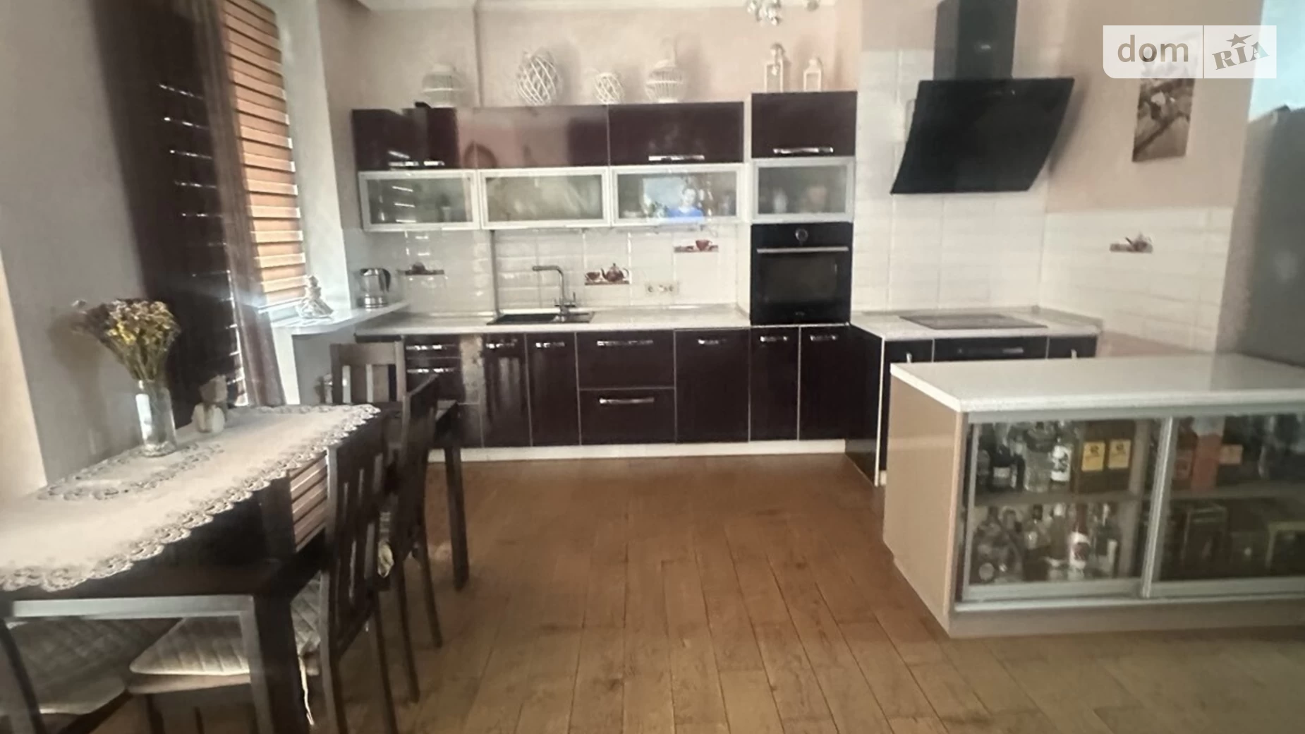 Продается 3-комнатная квартира 89 кв. м в Одессе, ул. Жемчужная, 3 - фото 2