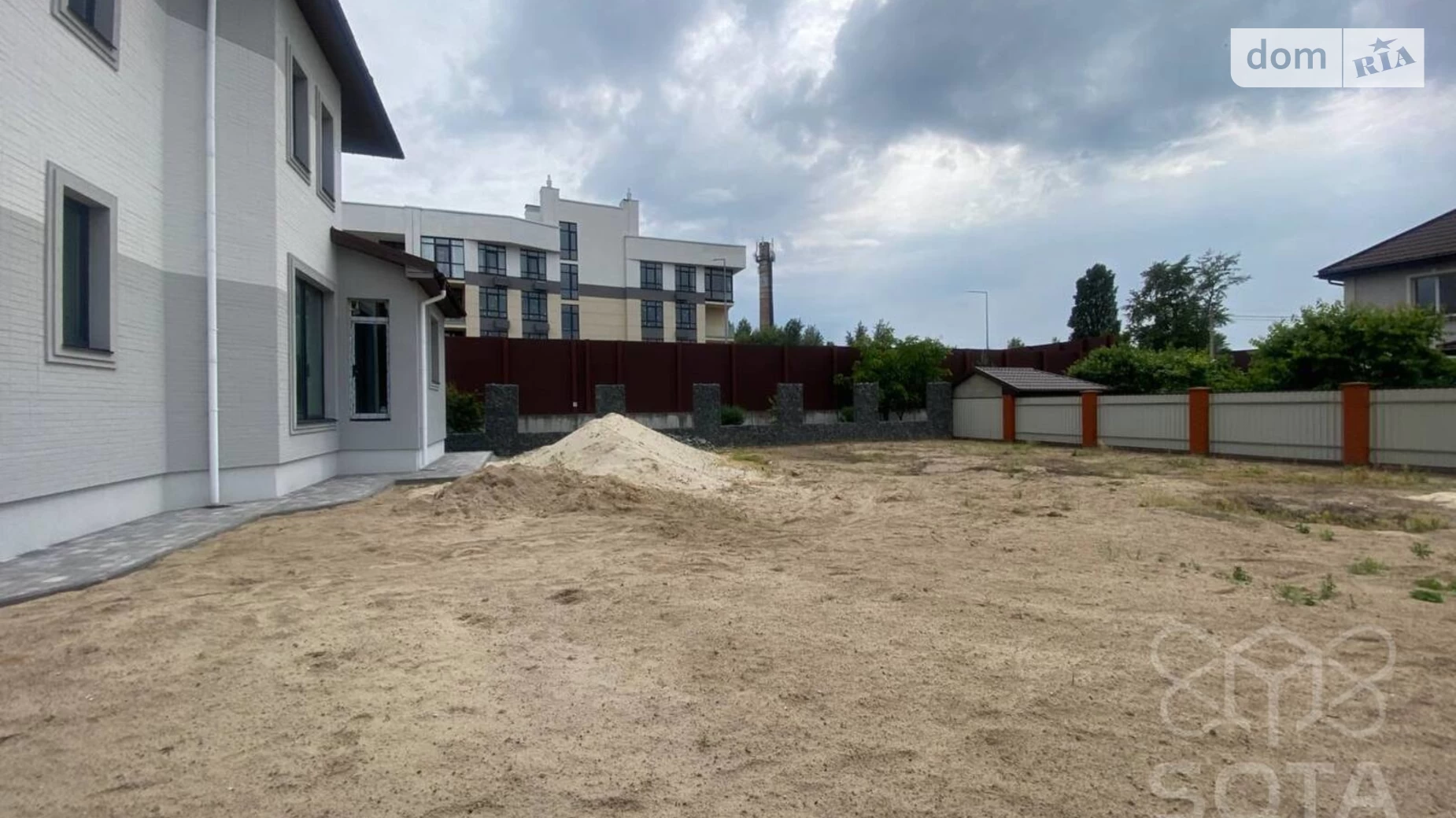 Продается дом на 3 этажа 699.2 кв. м с террасой, цена: 550000 $ - фото 5