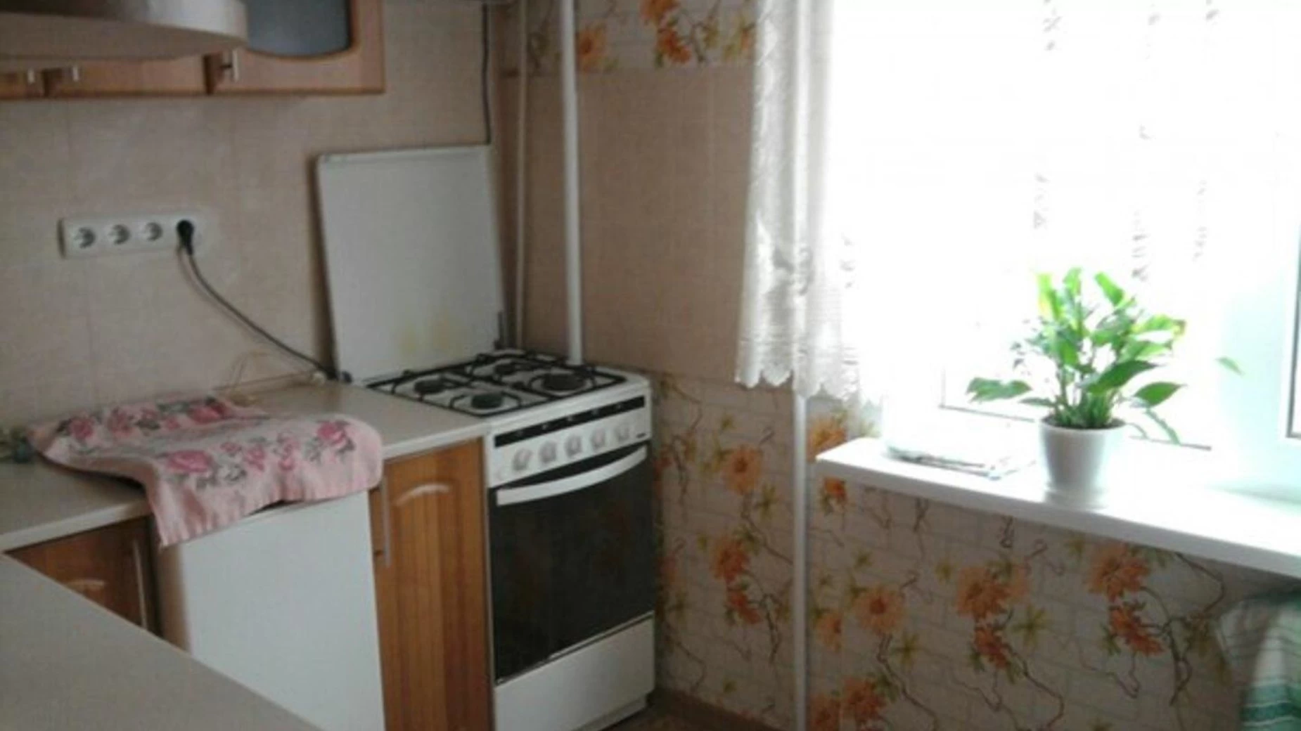 Продається 4-кімнатна квартира 70 кв. м у Чорноморську, вул. Олександрійська - фото 2